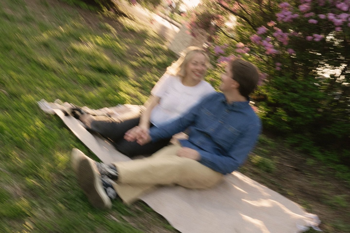 I need it to be cherry blossom and lilac season asap plz and thx
.
.
#minneapolisweddingphotographer #minneapolisengagementphotographer #minnesotaweddingphotographer #stanthonymain #nicolletisland 
.
.
Minneapolis wedding photographer, Minnesota wedd
