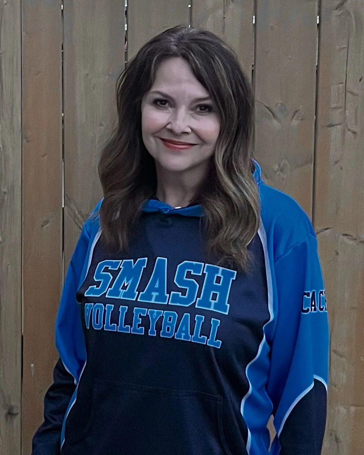 Sharon Nash -assistant coach U15 girls .
Sharon has worked with youth for more than 20 years as a classroom teacher, basketball, coach, and volleyball coach. Prior to joining Smash as an assistant coach for the U 15 girls team,  Sharon was the head c
