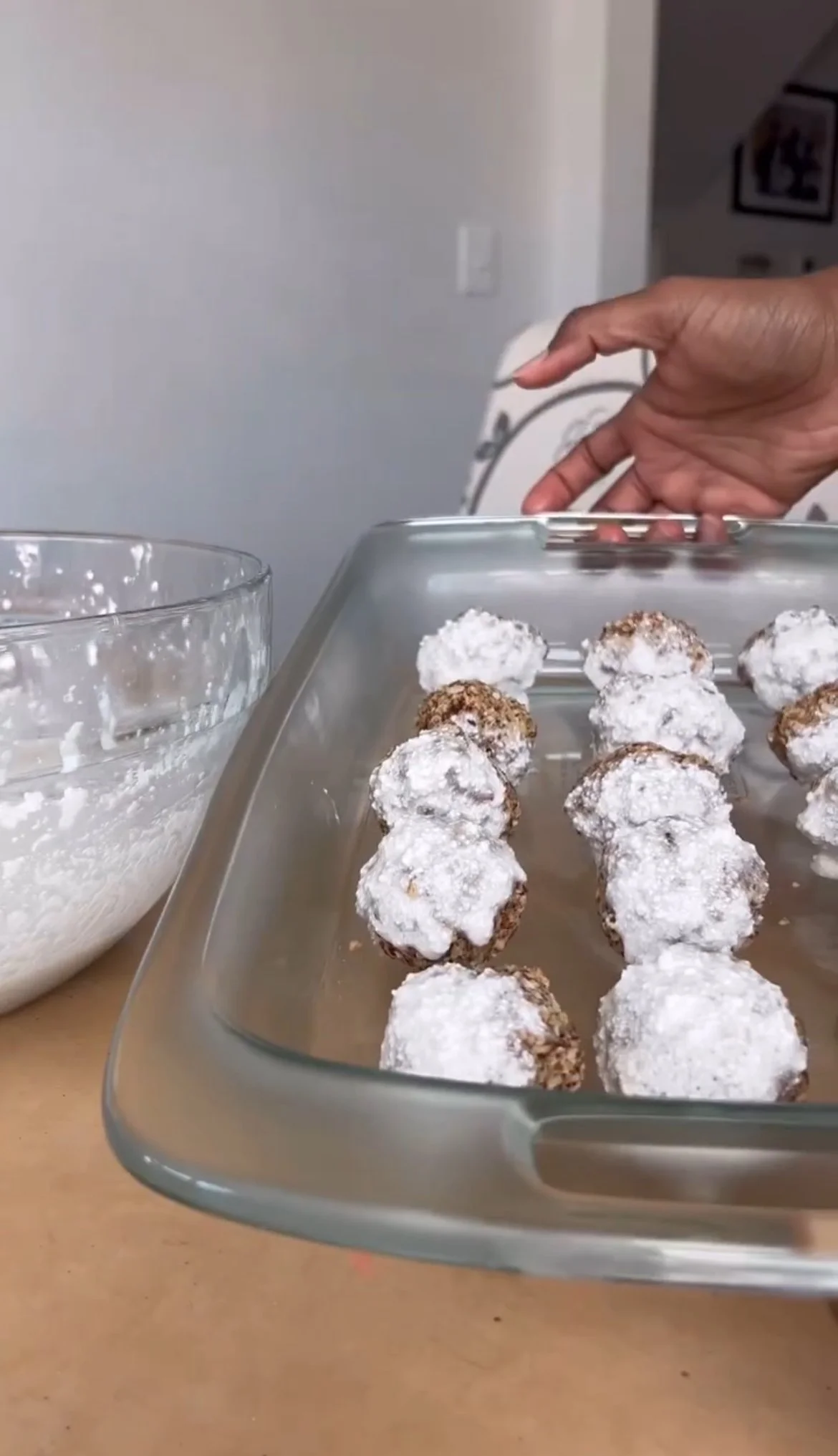 Glazed Almond Cookie Ball