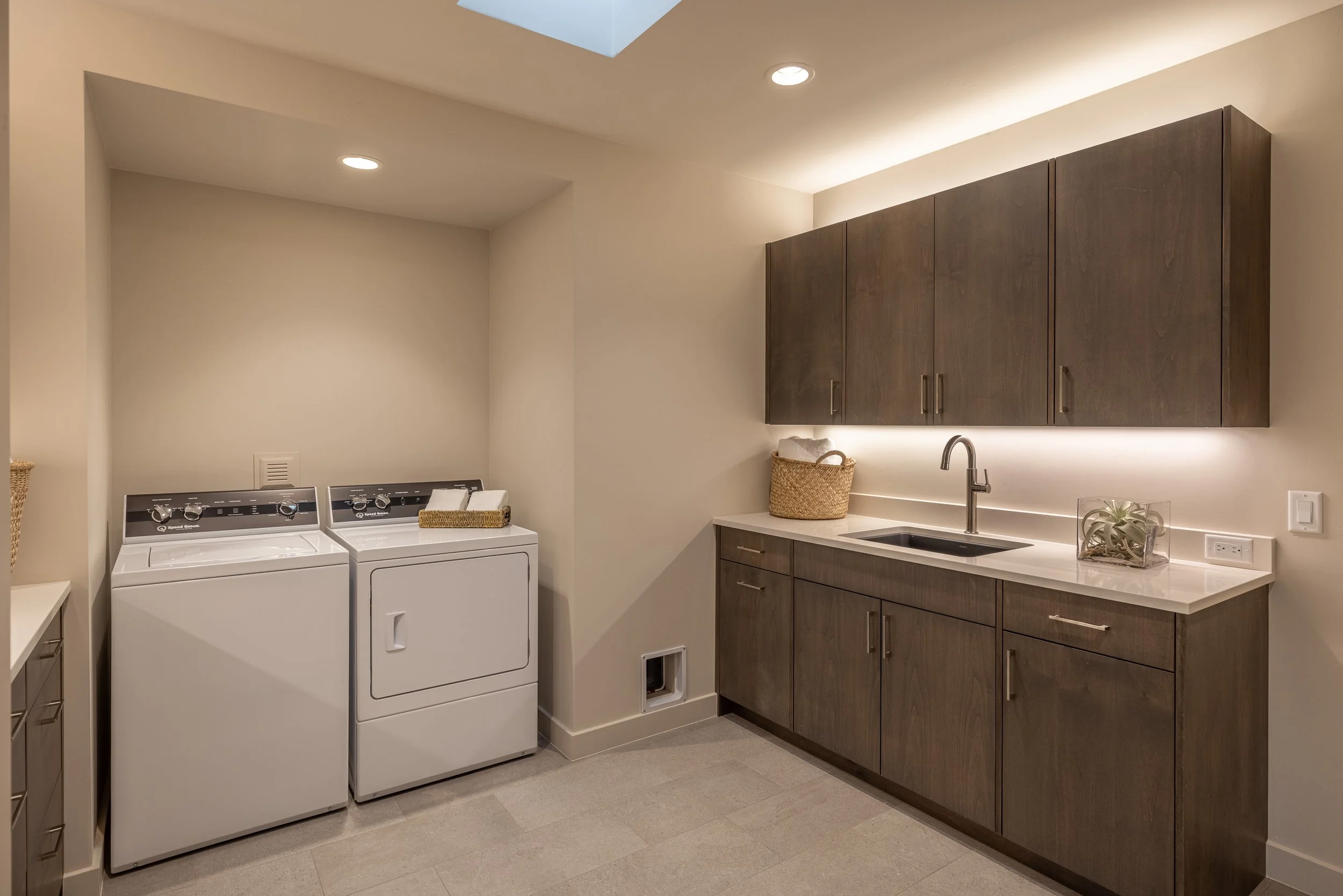 Curated visual reference: Gallery Detail: Laundry