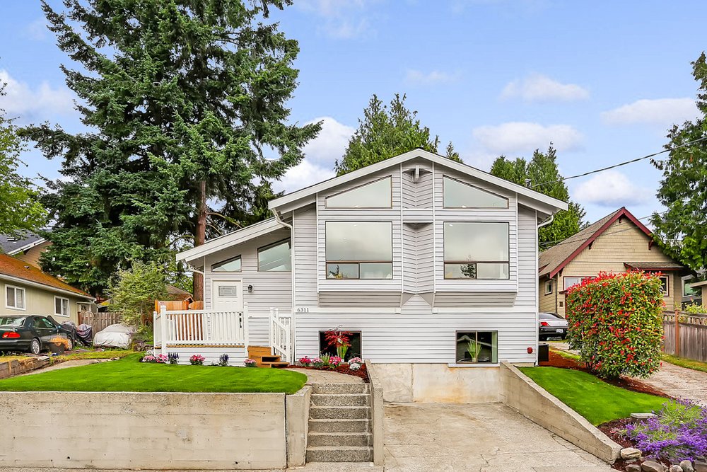 Beautiful home in the coveted Seaview area in West Seattle