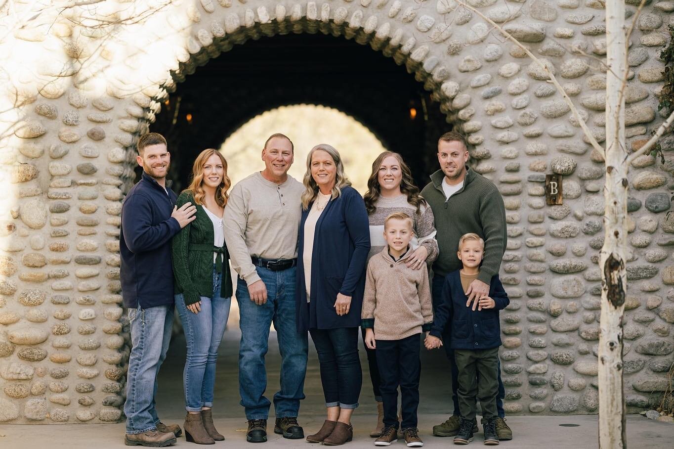 It was so fun to get to photograph this family yesterday! Everyone convened in Colorado for Thanksgiving from all over the country, which is THE BEST. There were way too many good ones to choose from, so here's my best try at picking a few.