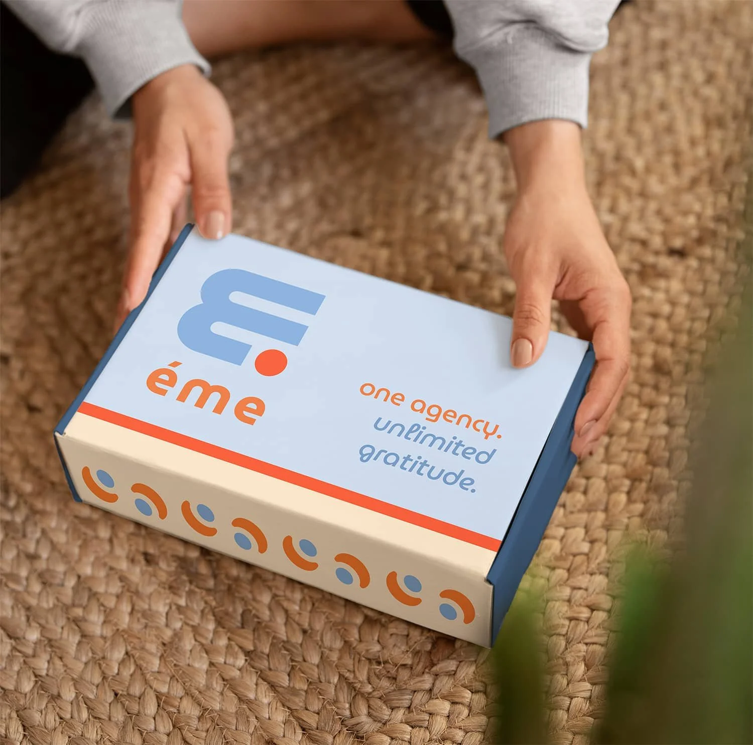 %22éme%22 Mailer Box.jpg