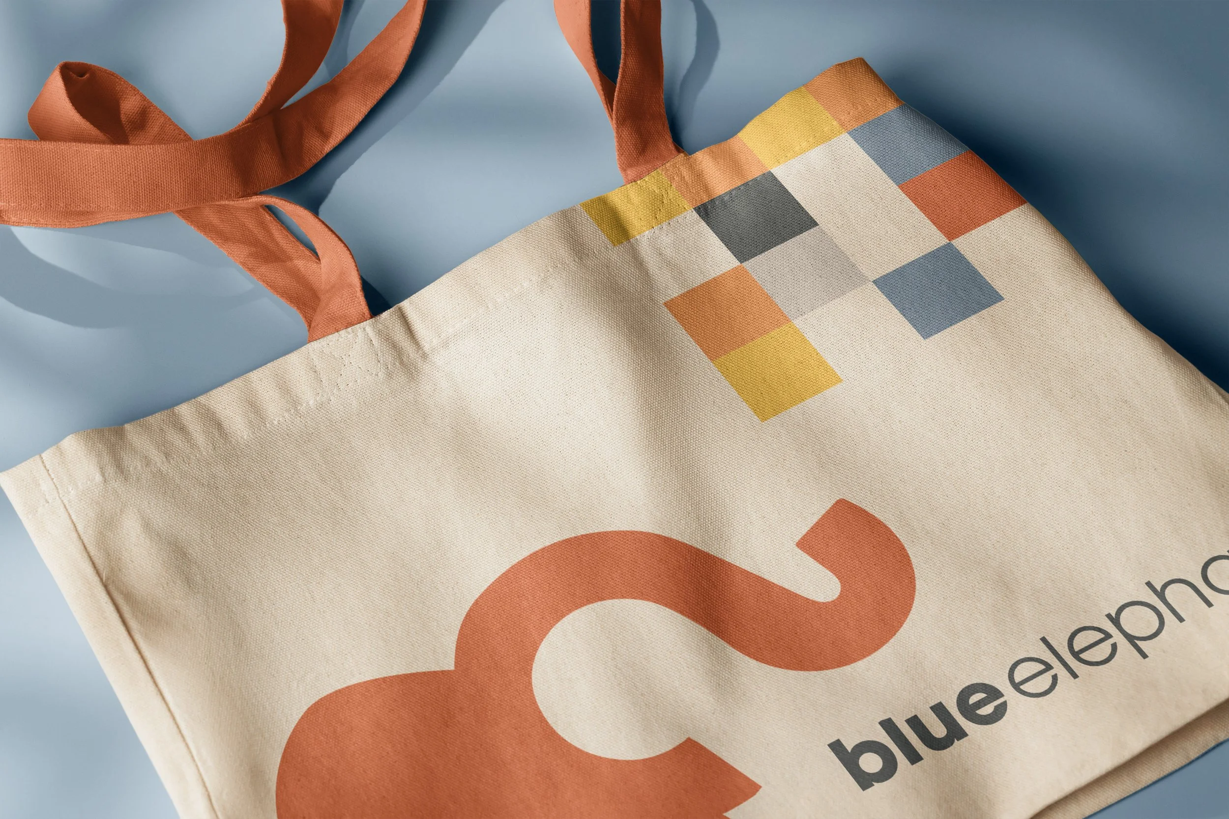 blue_elephant_Shopping_Bag_Close-up_FINAL.jpg