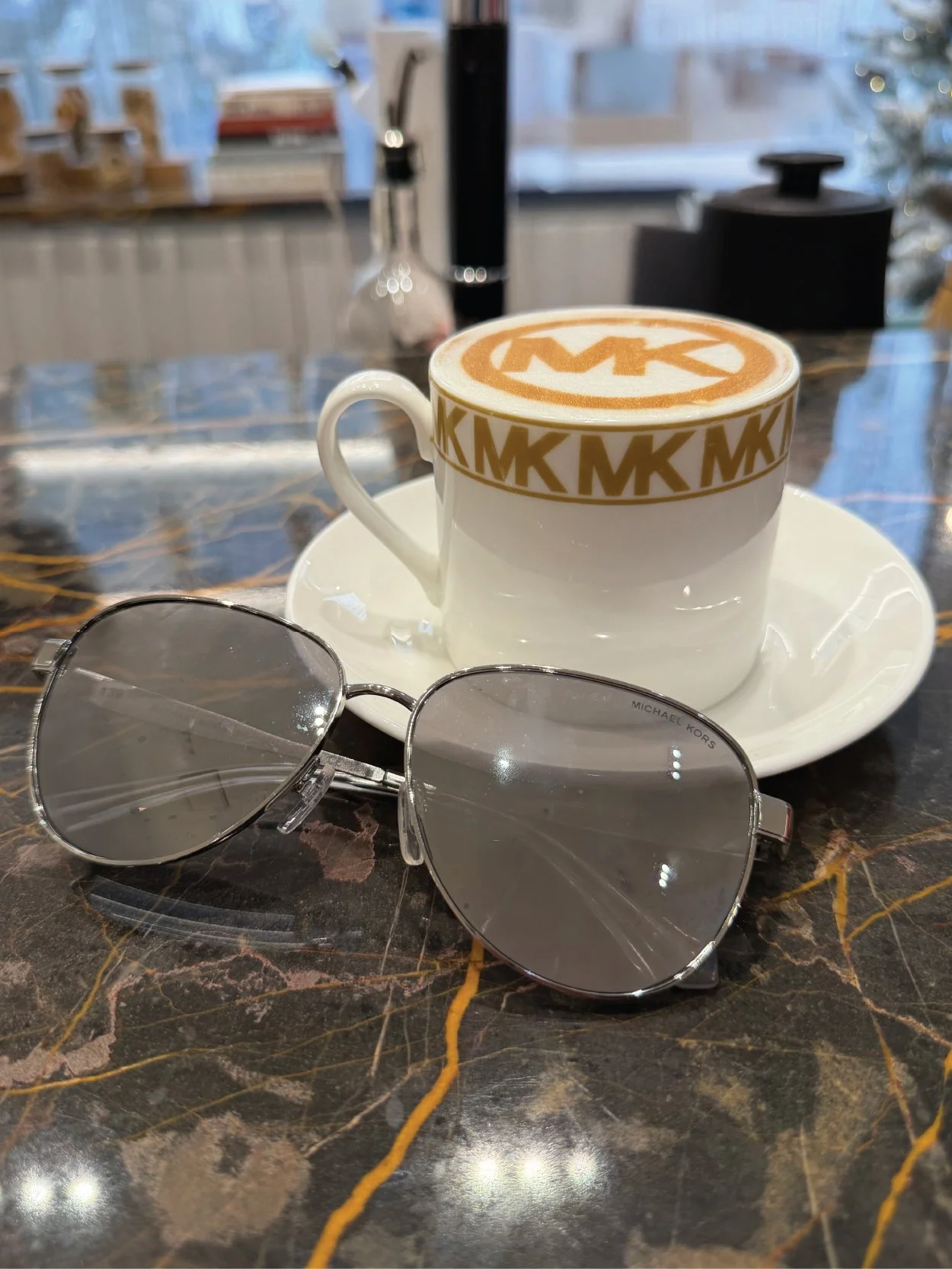 Michael Kors Jet Set Lounge