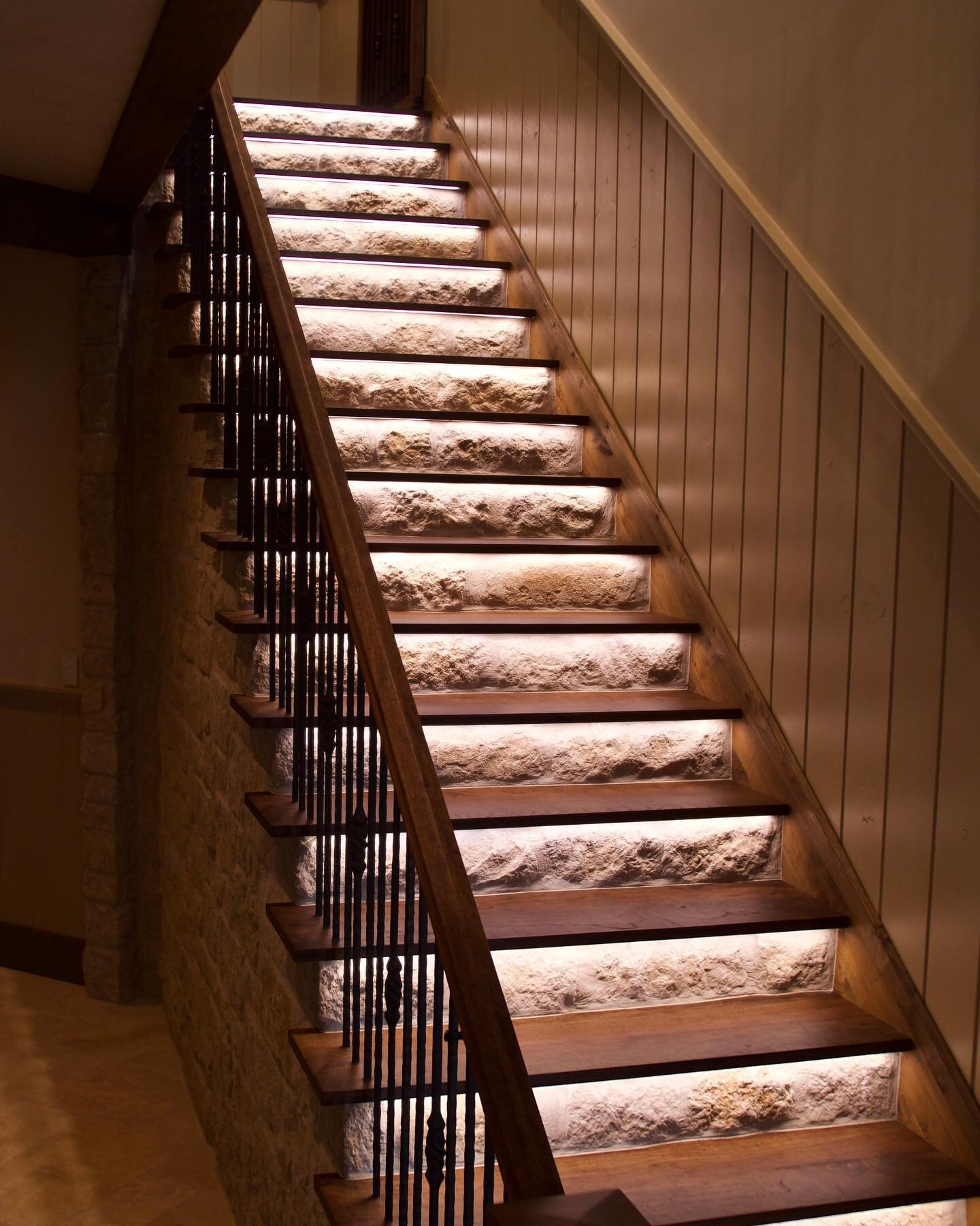 Create soft, ambient spaces with practical lighting in stairways.

LED lights positioned underneath each tread creates a hidden solution that enhances a stairway while adding an inviting glow to your home. 

#smarthome #stairlighting #homeautomation 