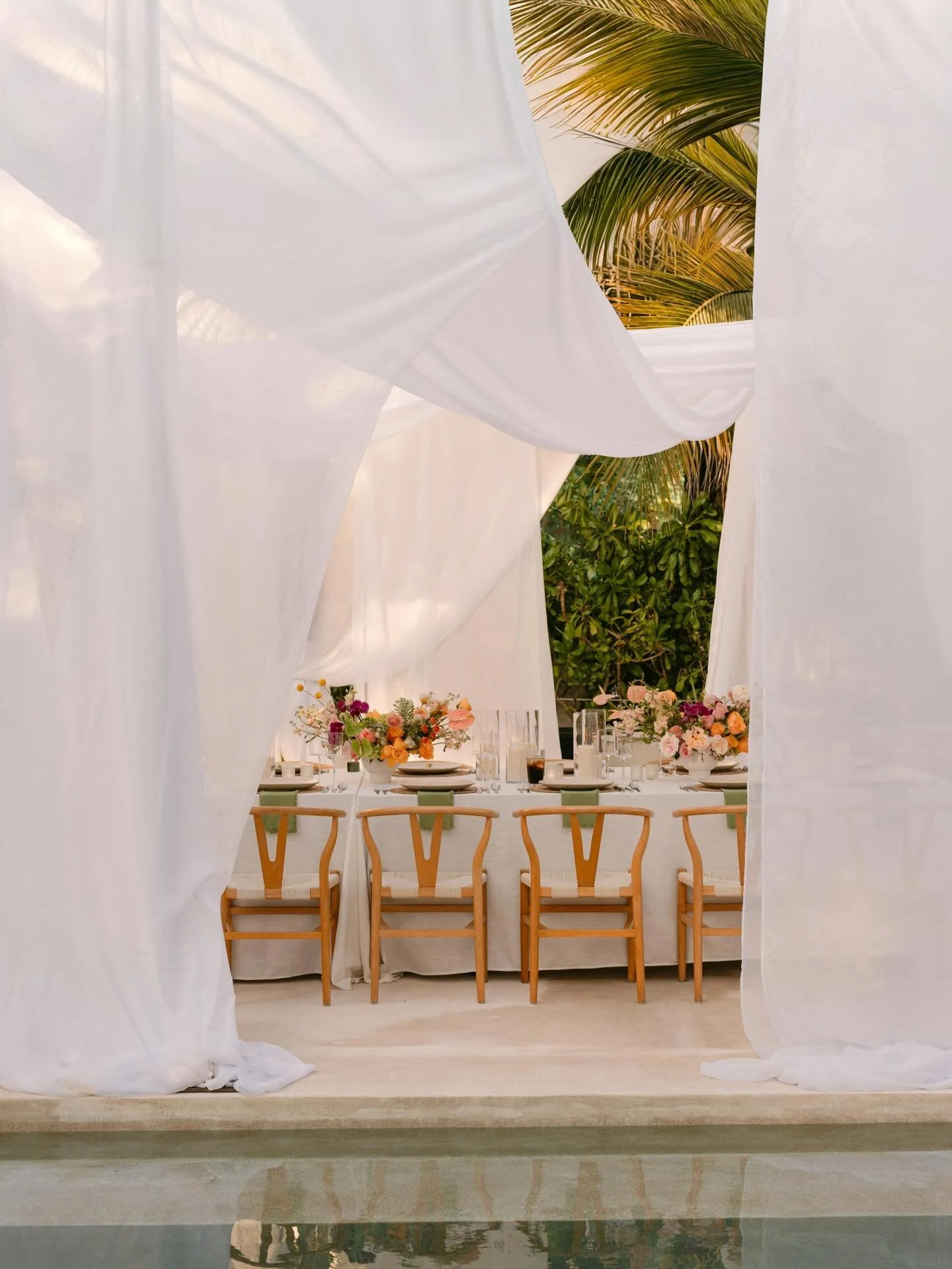 Julia &amp; Tyler
Planning @mango_weddings