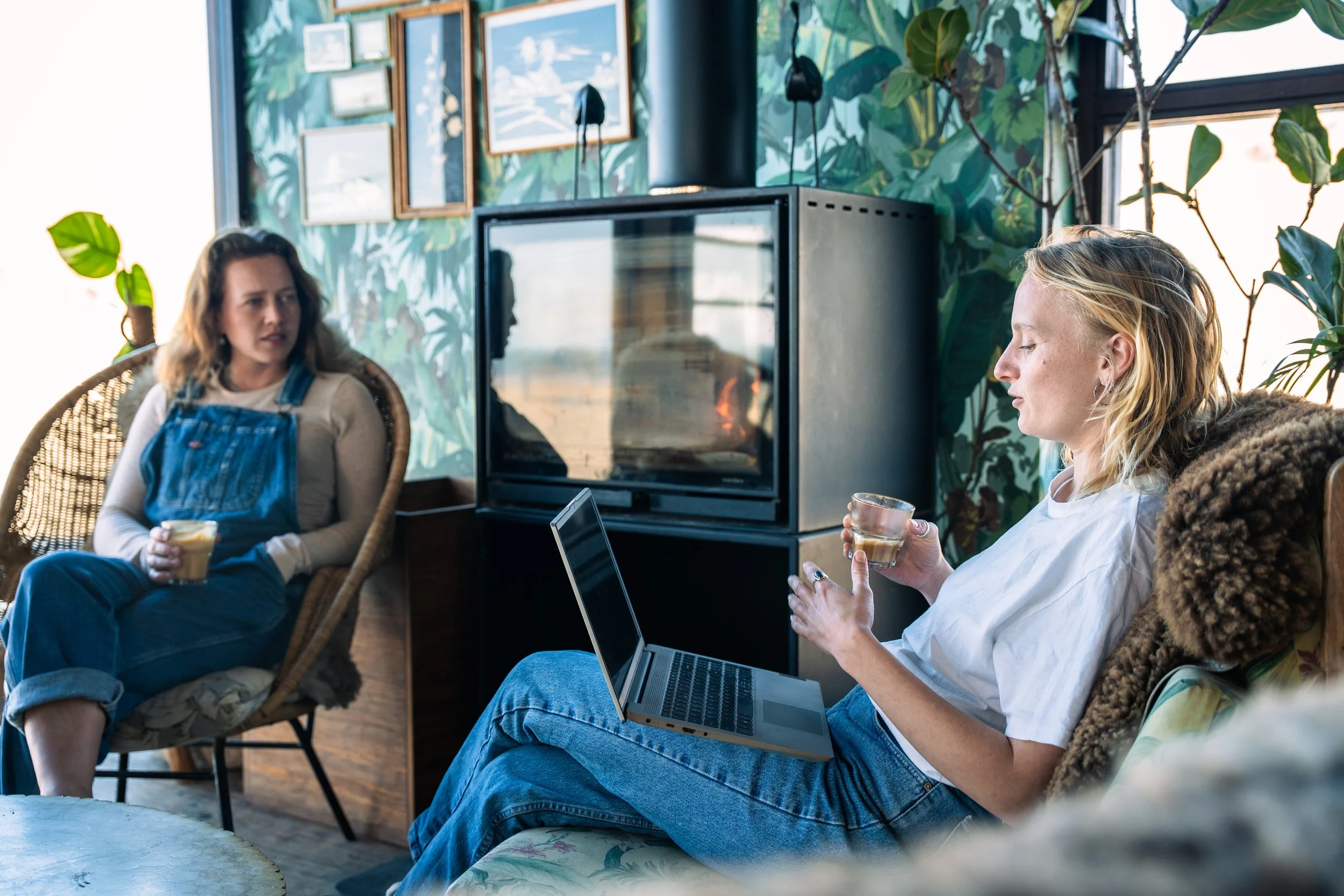 COWORKING AT THE BEACH 