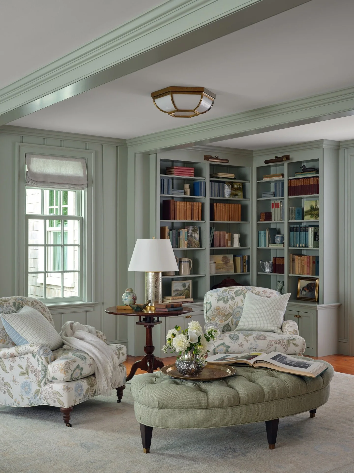 Celebrating this cozy library&rsquo;s paint color over on @real_simple today!

Interiors: @megmcsherryinteriors
Builder: @spencerandcompanybuilders
Architect: @ad_design_build
Stylist: @karinlidbeck
Placement: @marnielysekatz
Photography: @seanlitchf