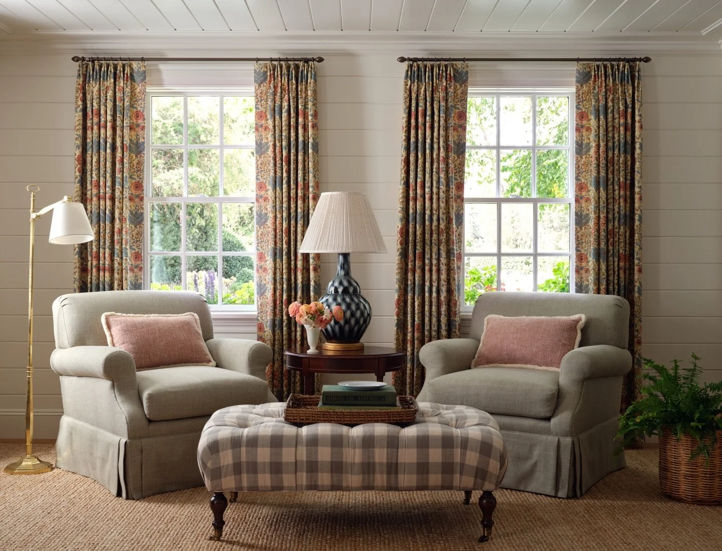 Stay at home? Twist my arm 😉

Interiors: @megmcsherryinteriors 
Architect: @patrickahearnarchitect 
Builder: @spencerandcompanybuilders 
Stylist: @matthewgleasonstylist 
Photography: @seanlitchfield