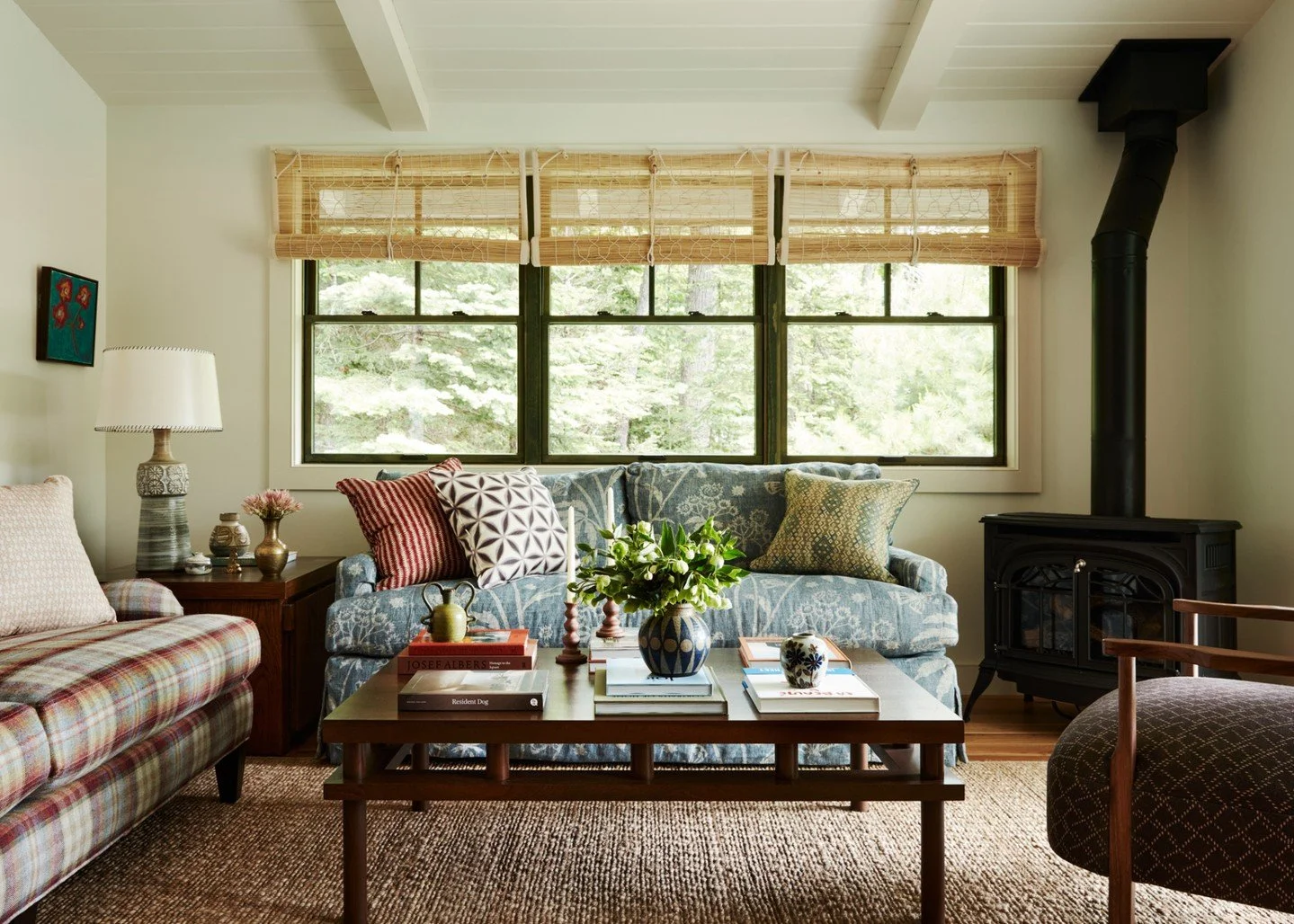 The plan? Extreme pattern play to make this cottage feel cozy and nostalgic, ready for all the lakeside memories with family.

Interiors: @megmcsherryinteriors
Photographer: @jaredkuziaphoto