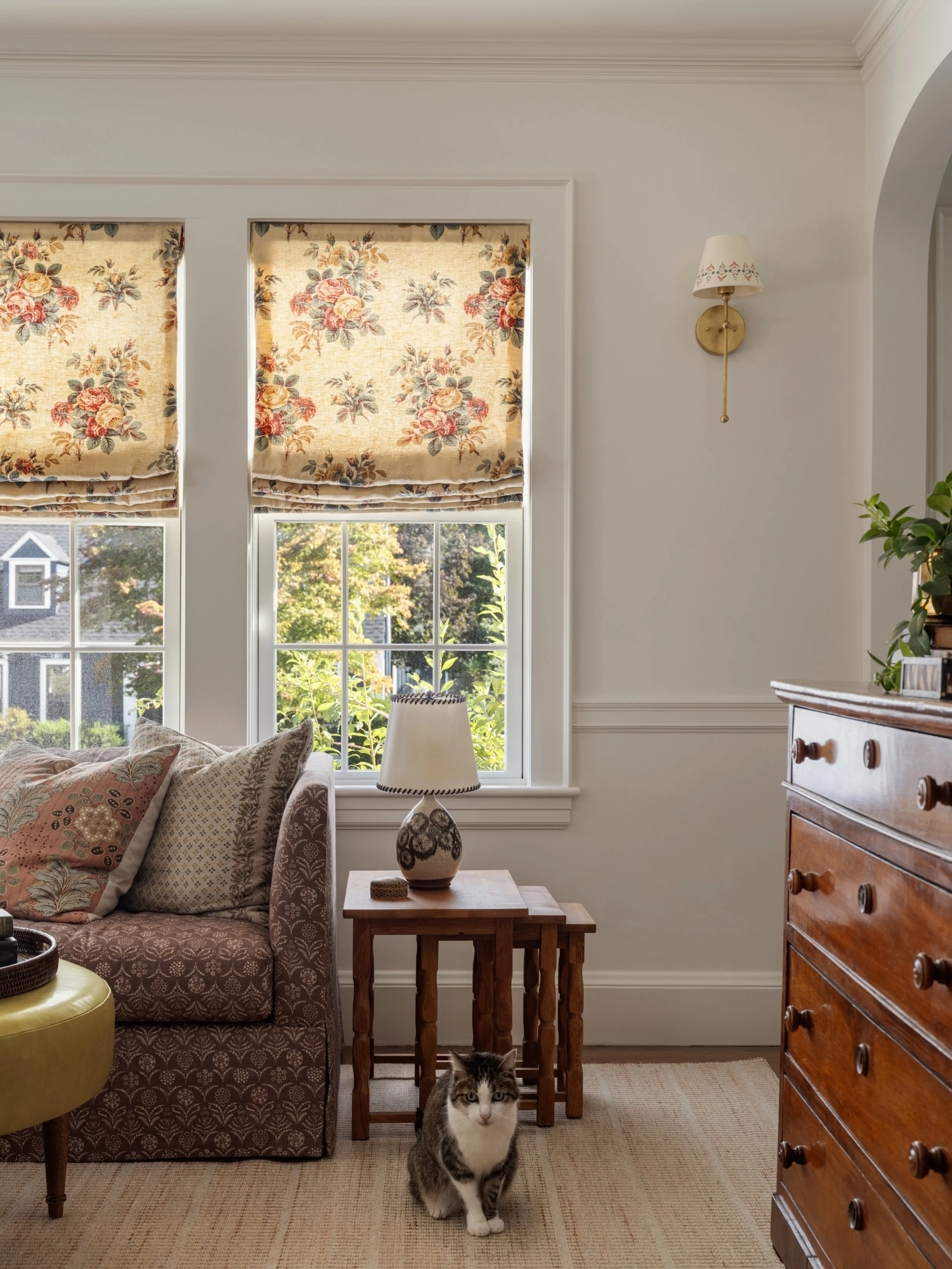 If there&rsquo;s a pet home, you better believe we&rsquo;re making it model for us. 

Interiors: @megmcsherryinteriors
Builder: @cradockbuilders
Photographer: @seanlitchfield
