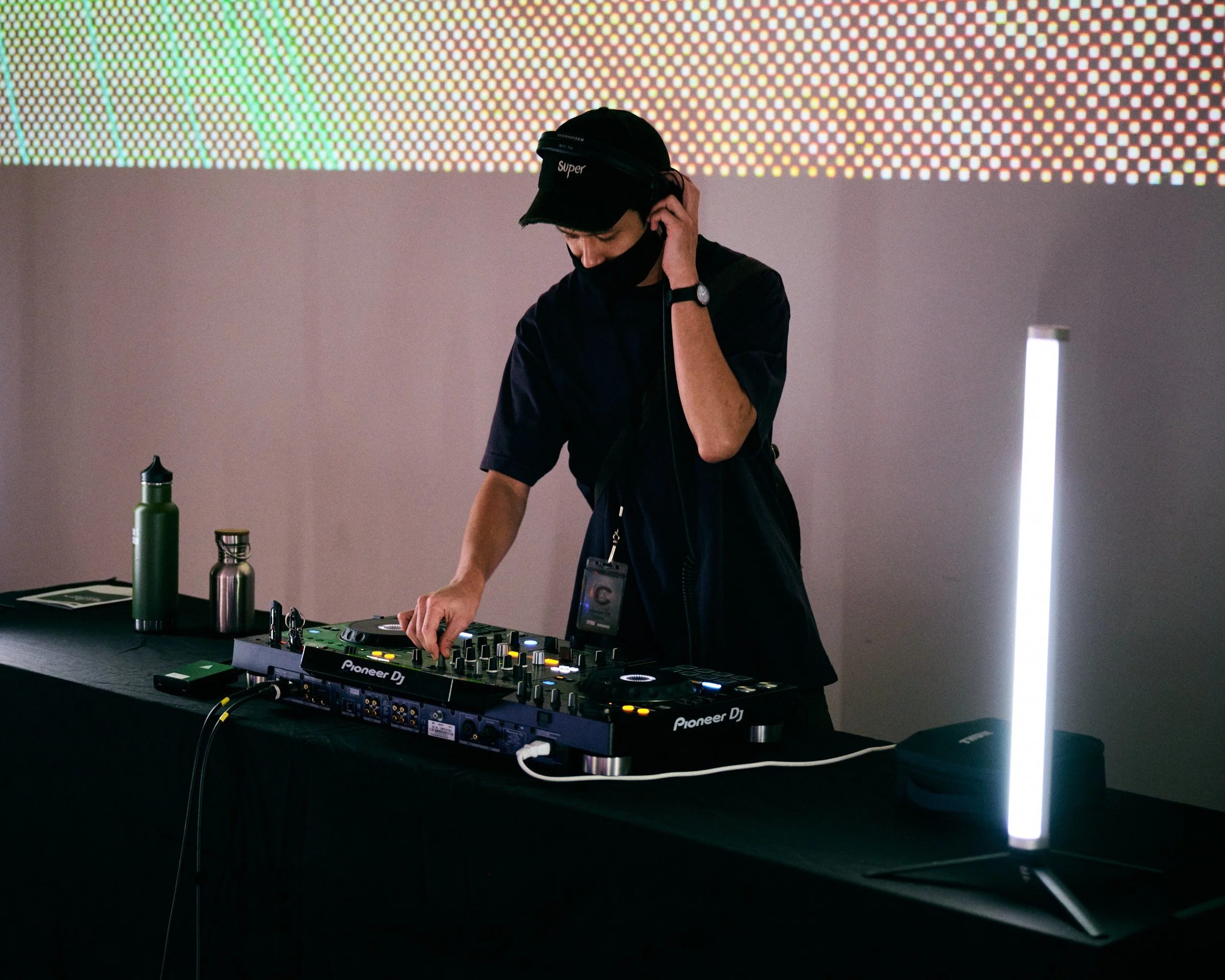 NGS_A SERIOUS PARTY_43.JPG