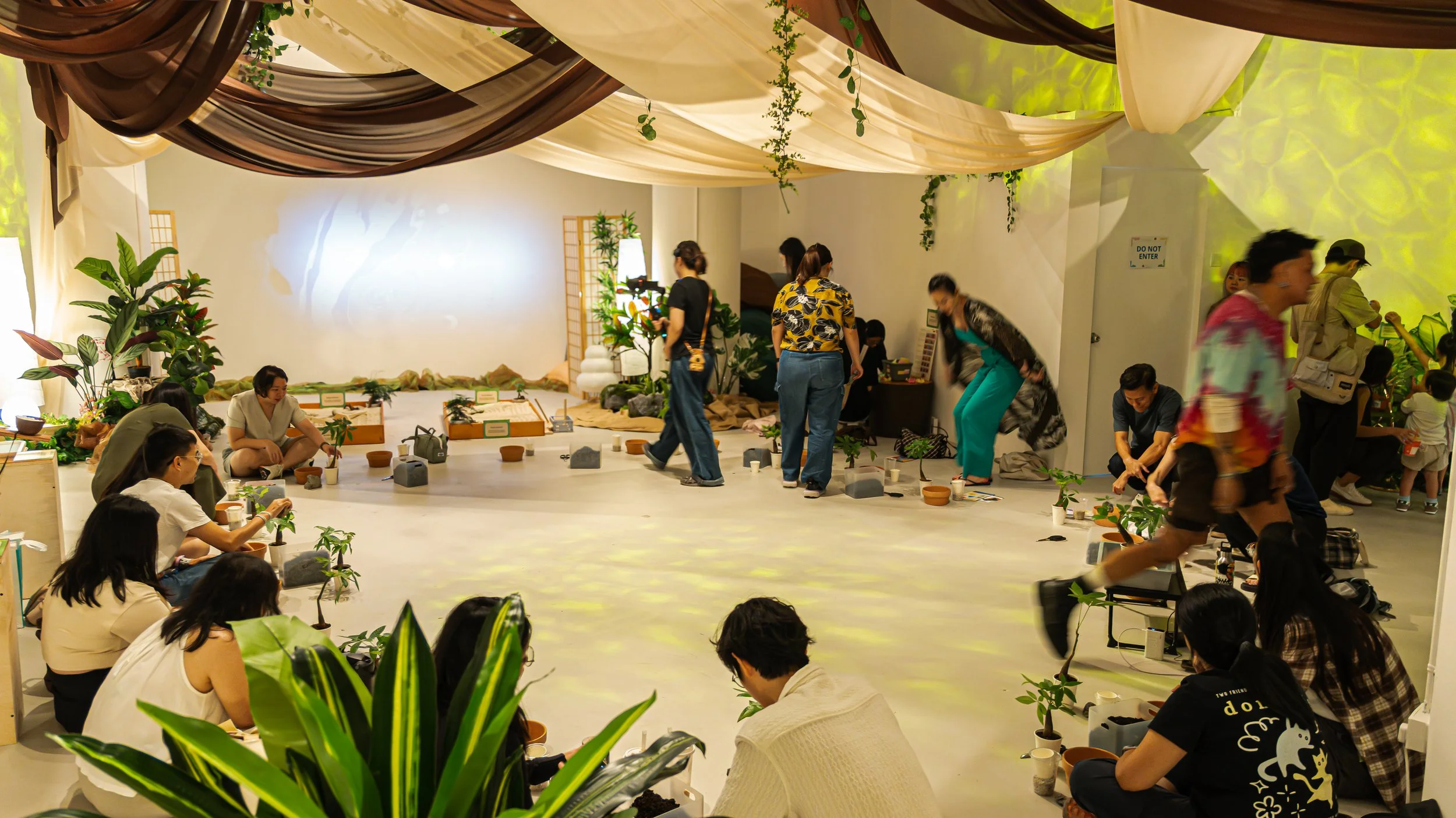 Feel Trip Image 2-393.jpg