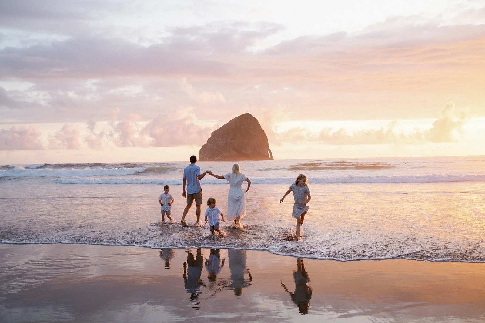 Family.2024.OregonCoast.JLS-50.jpg