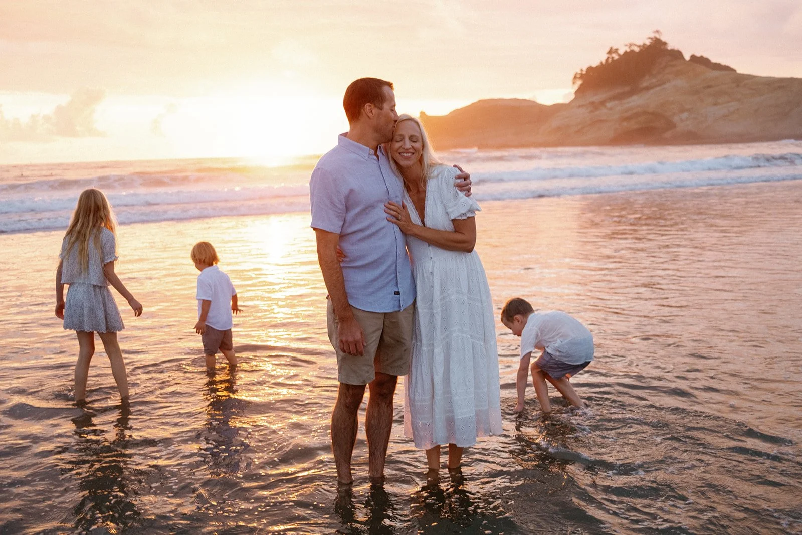 Family.2024.OregonCoast.JLS-63.jpg