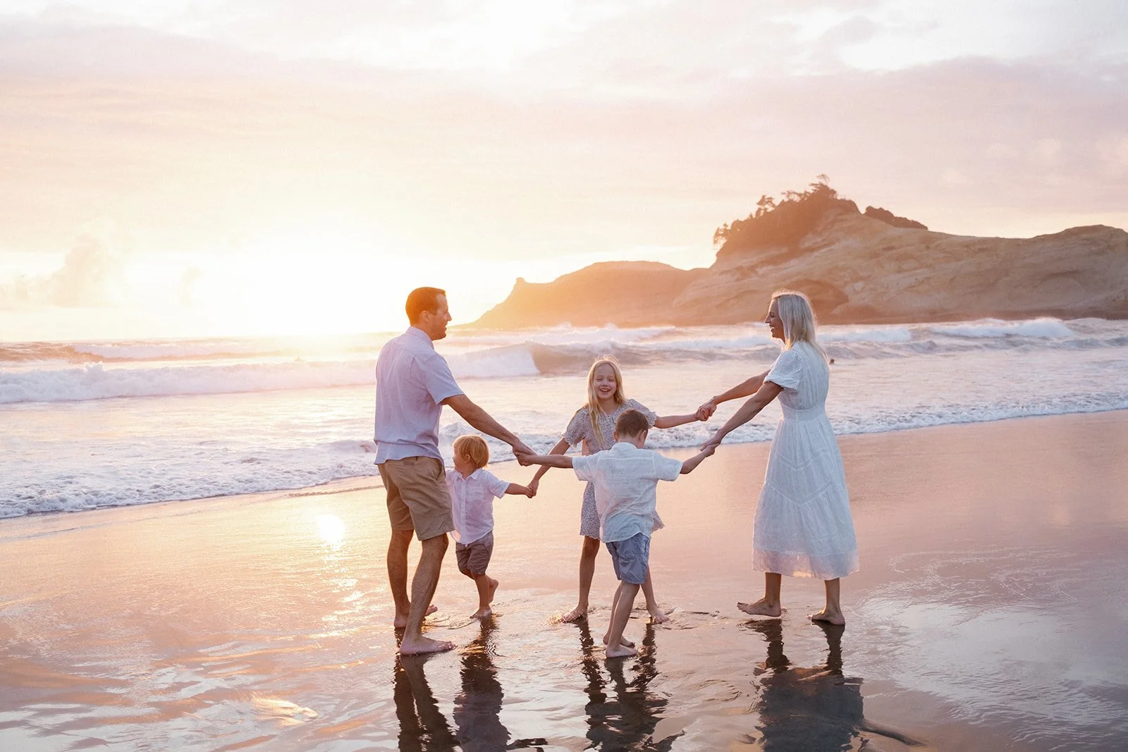Family.2024.OregonCoast.JLS-52.jpg