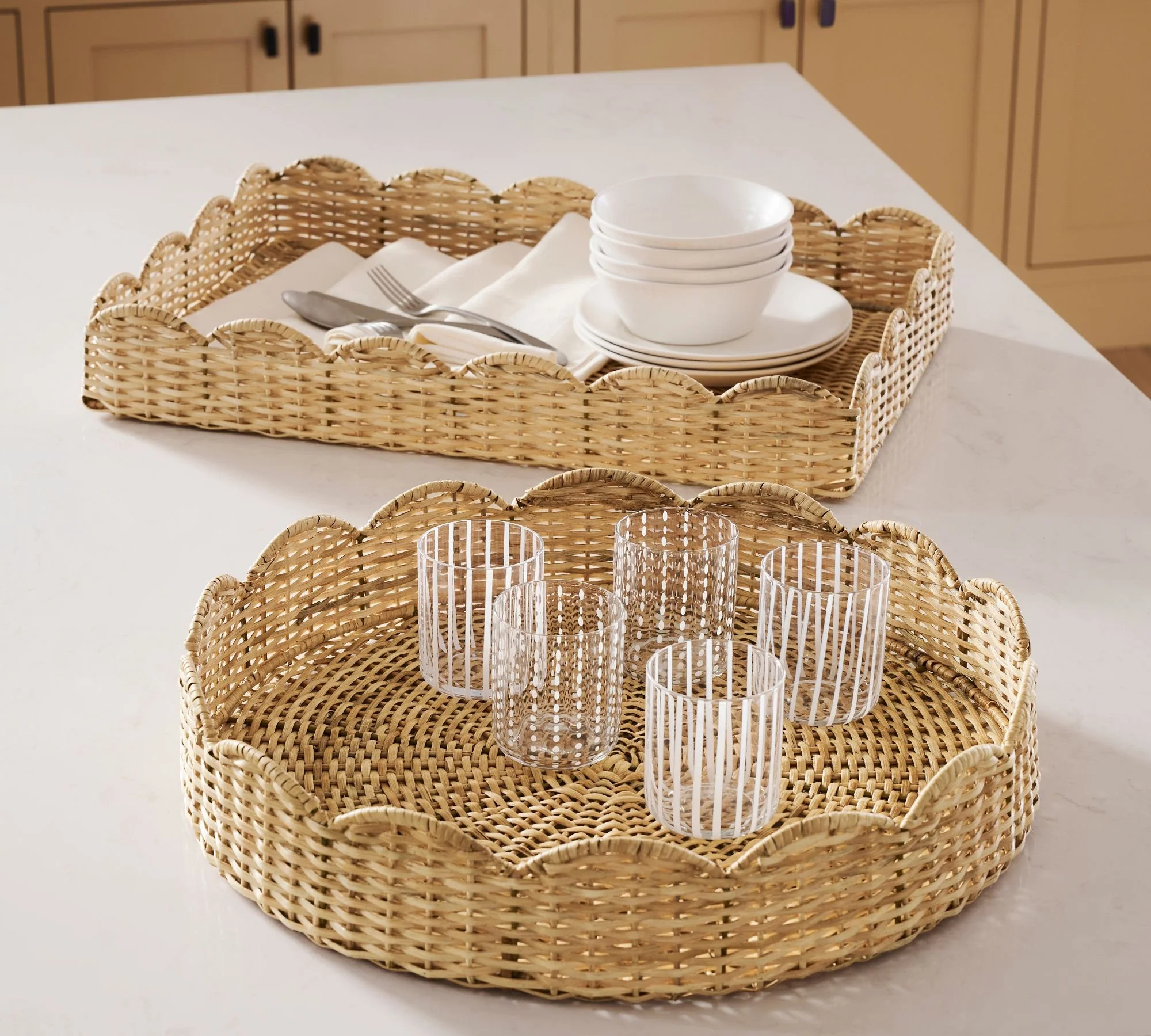 beau-scallop-rattan-tray-8-xl.jpeg