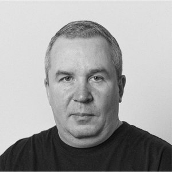 balbek_team_photo-40 1.png