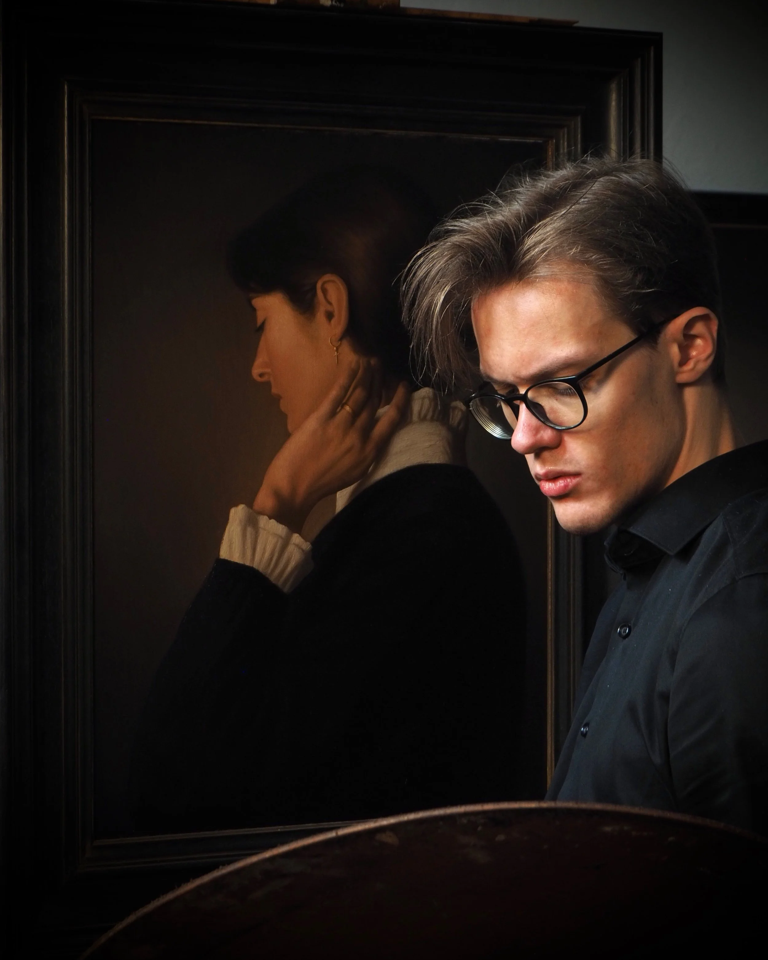 This work has been on and off the easel for quite a while, but it is only now that I think I know how to finish it. It might require some drastic changes &hellip;

&bull;

#carlnikolasvontiedemann #classicalpainting #oilpainting #portraitpainting #wo