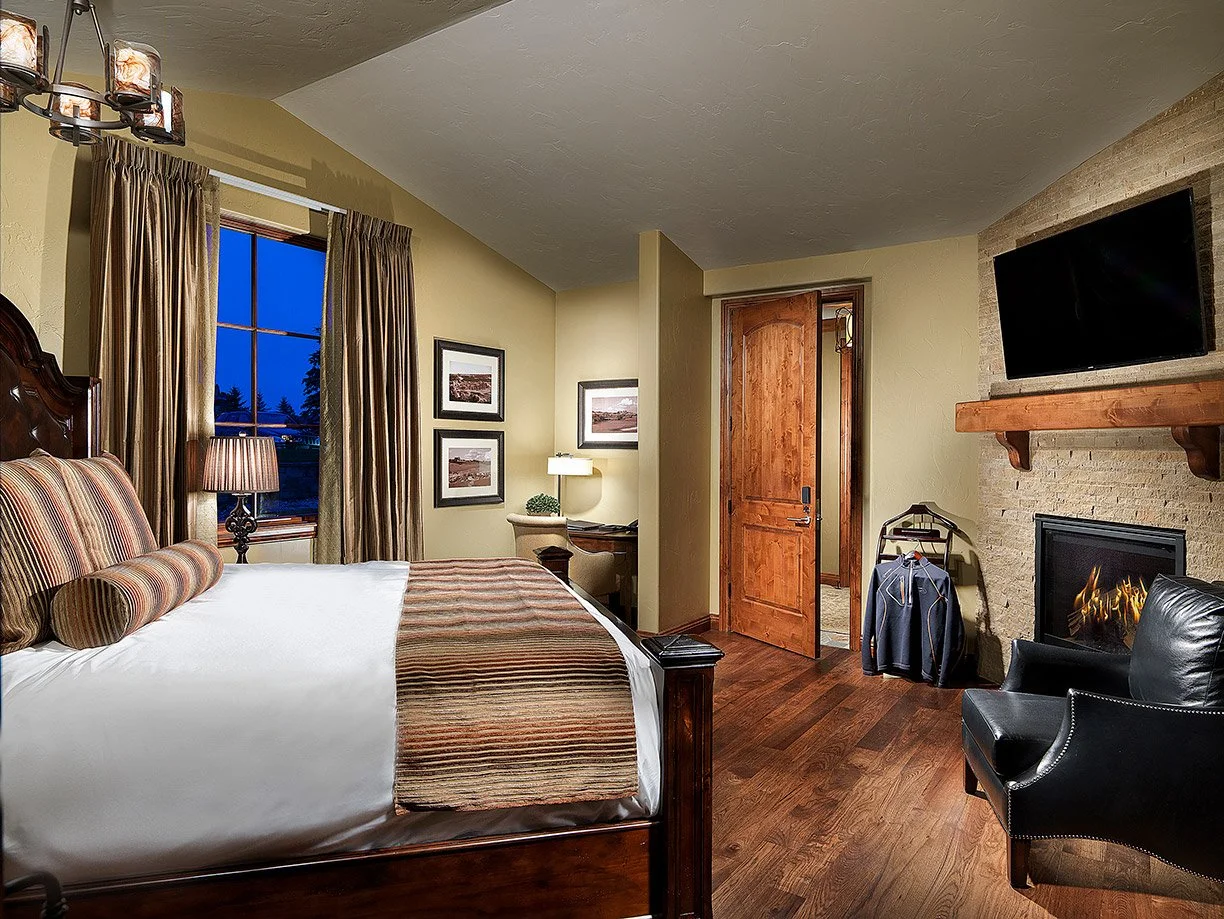 Tuscan Villa with a King Bed and fireplace