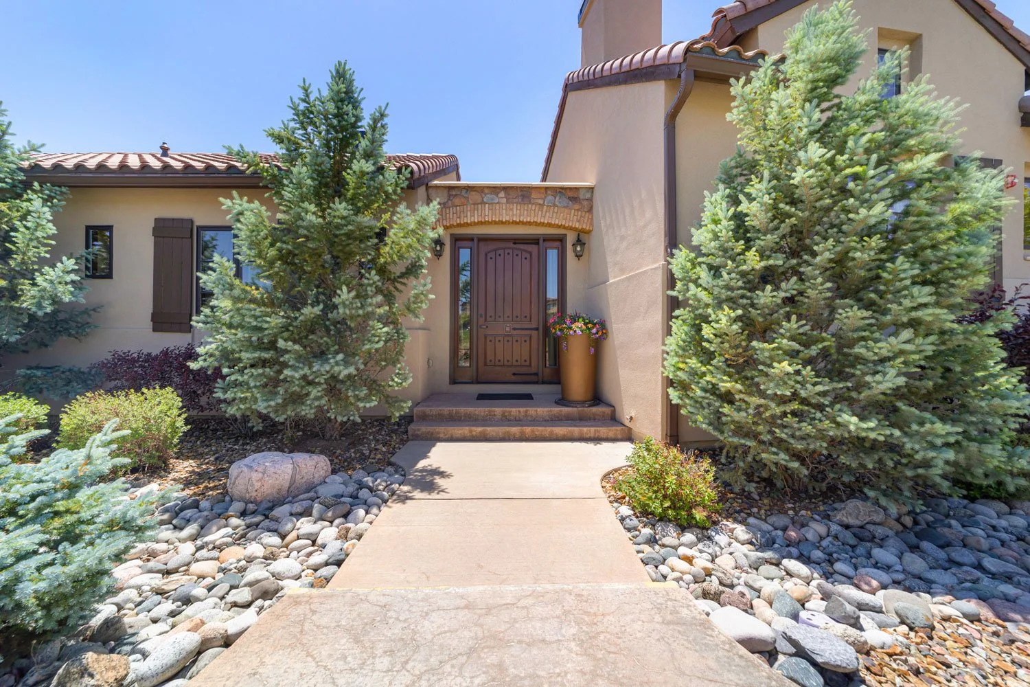 Villa exterior entrance with walkway
