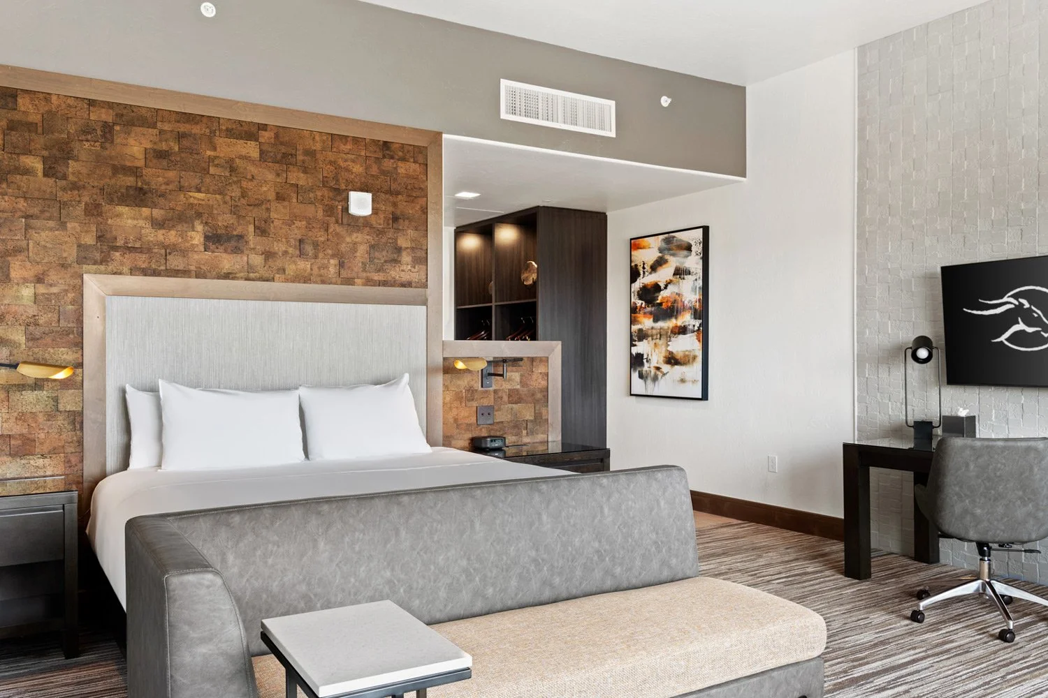 king bed with work station