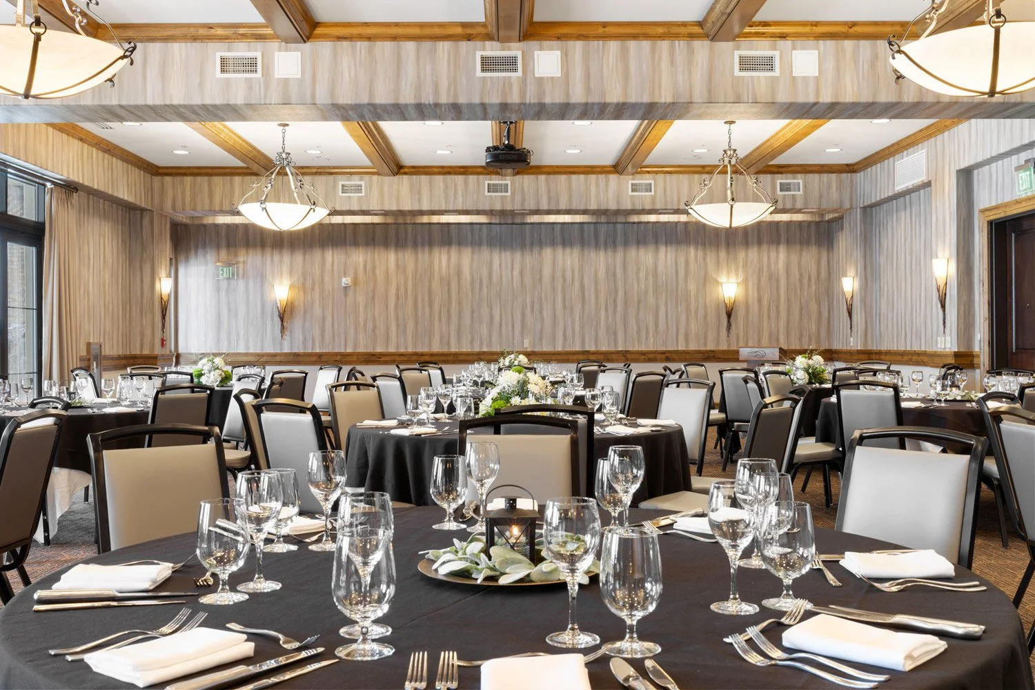 Thomas Blake ballroom banquet setup with projector