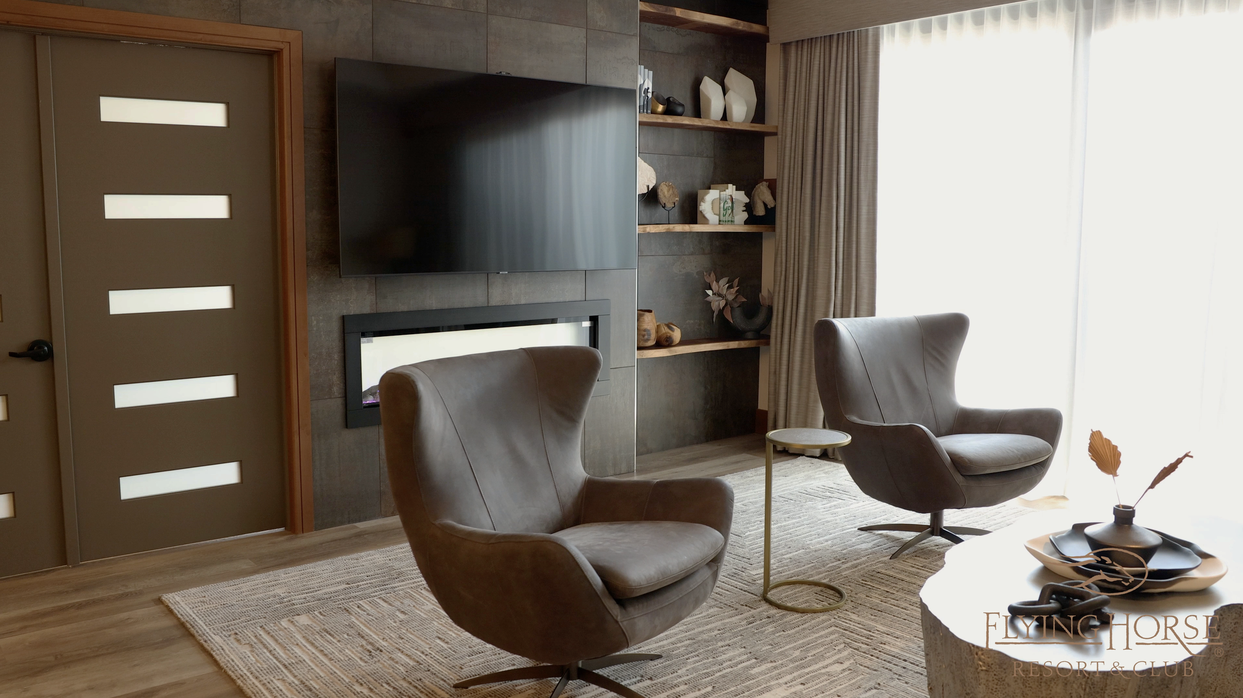 Presidential Suite EAST Lodge.png