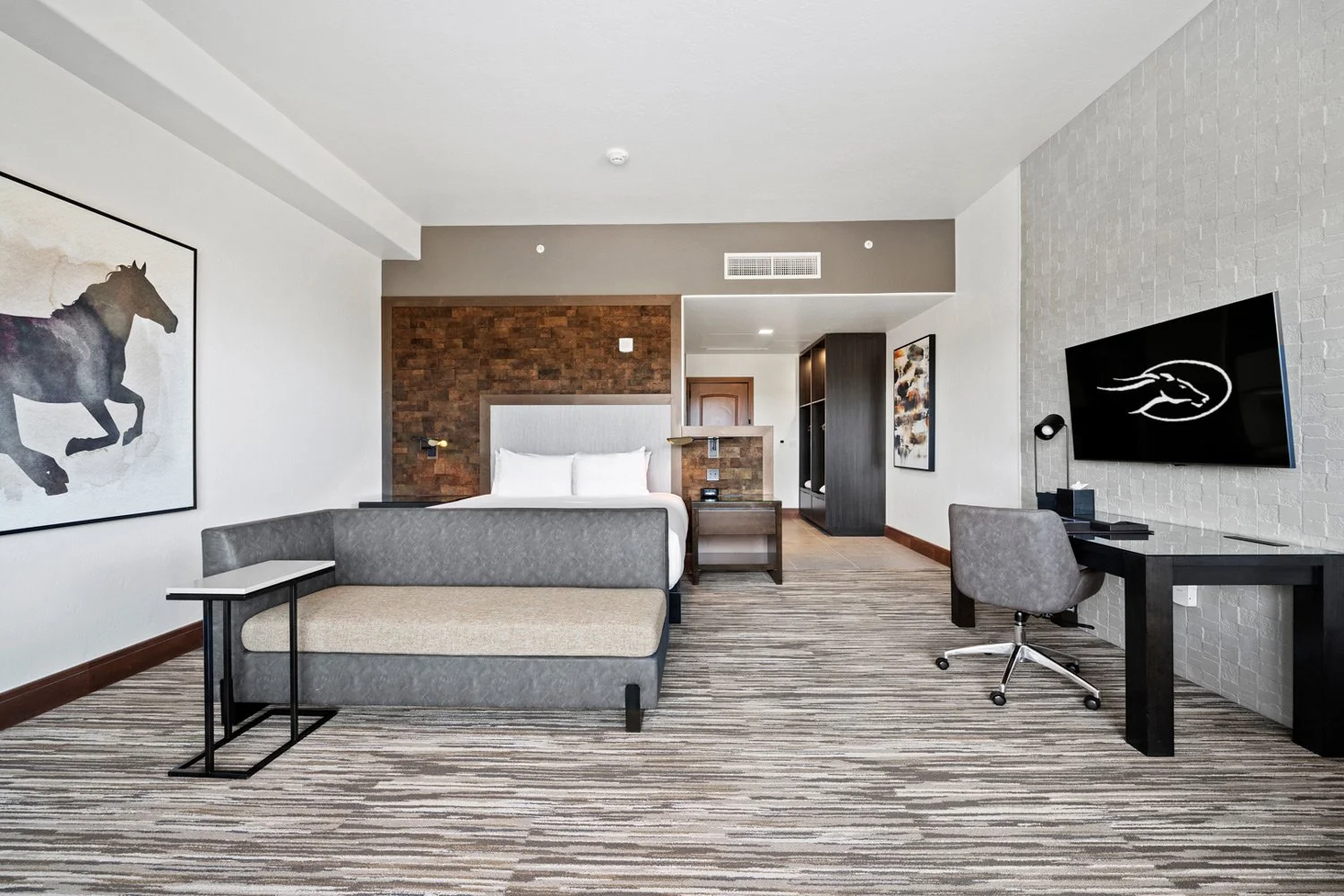 king guest room at flying horse resort & club