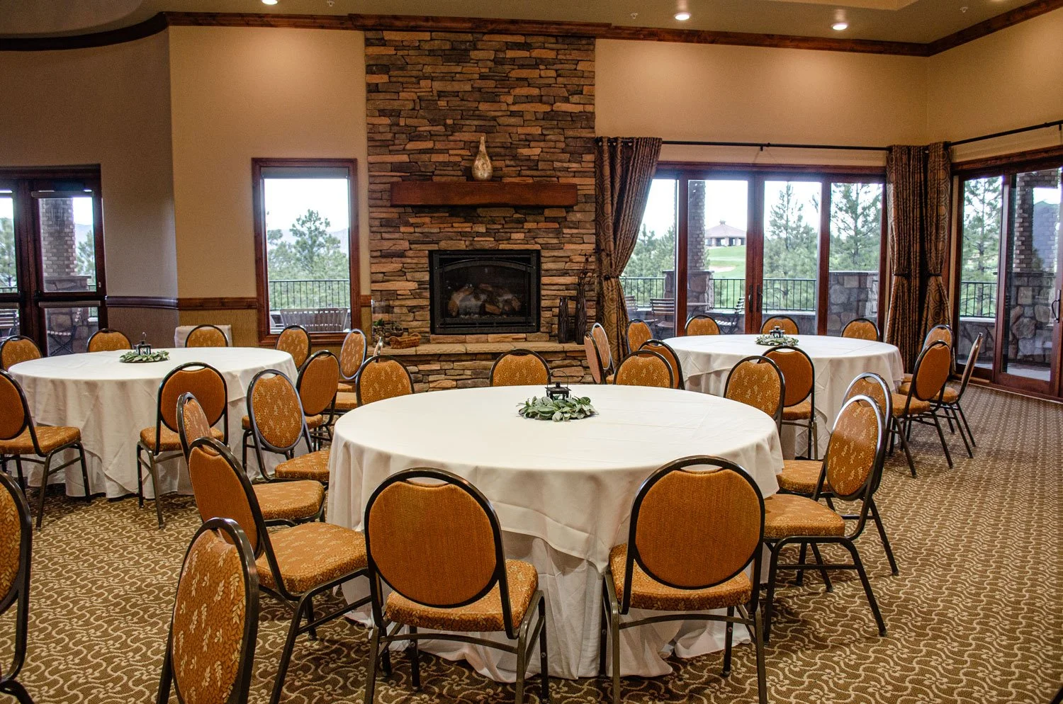 milano banquet setup with fireplace 