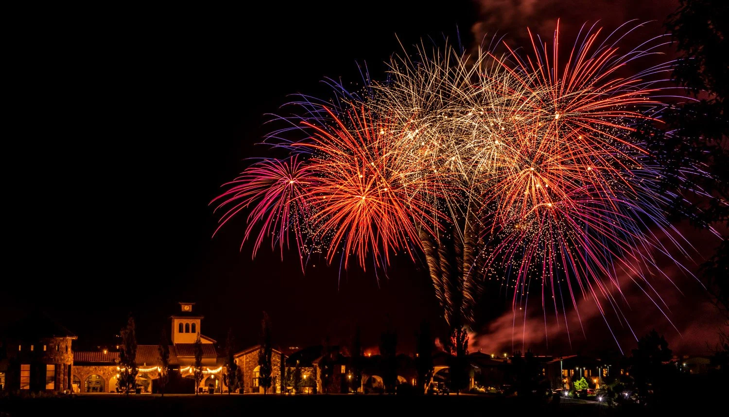 fireworks show at flying horse