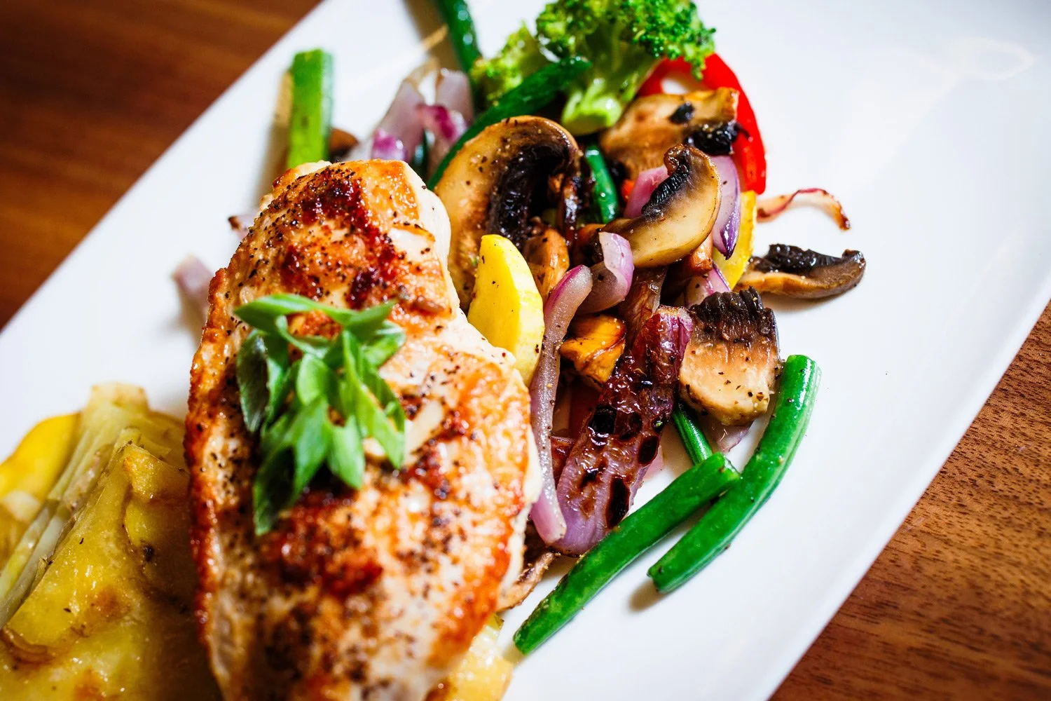 chicken and vegetables at fortezza