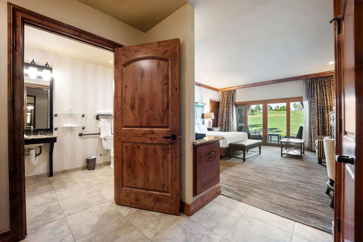 ADA compliant king room accommodations