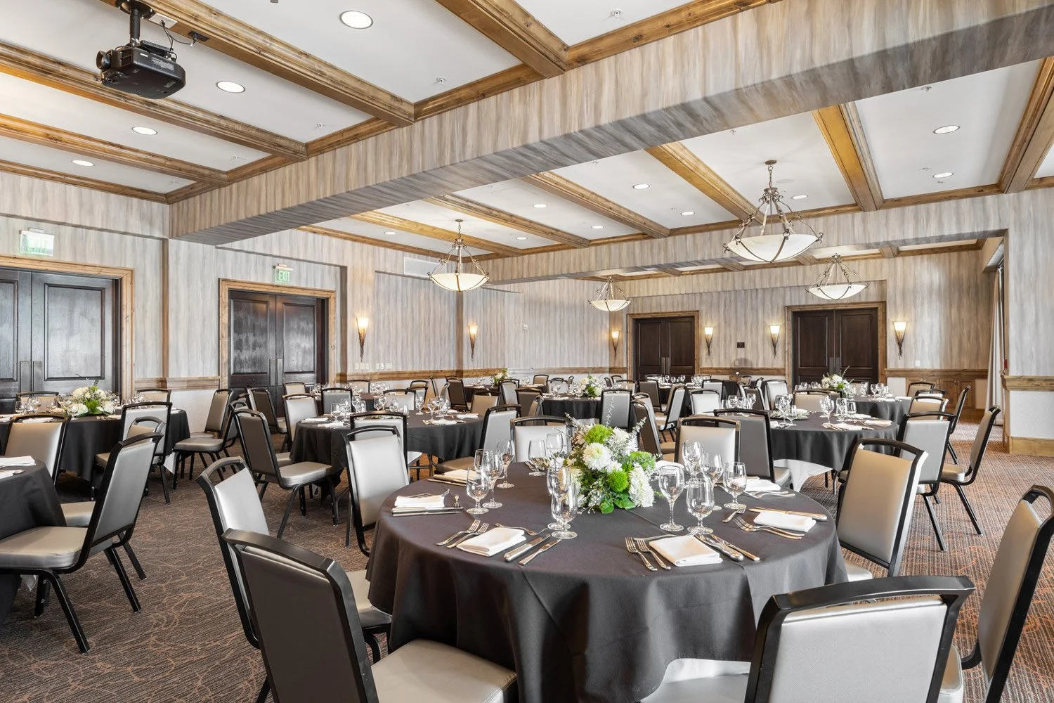 Thomas Blake ballroom banquet setup