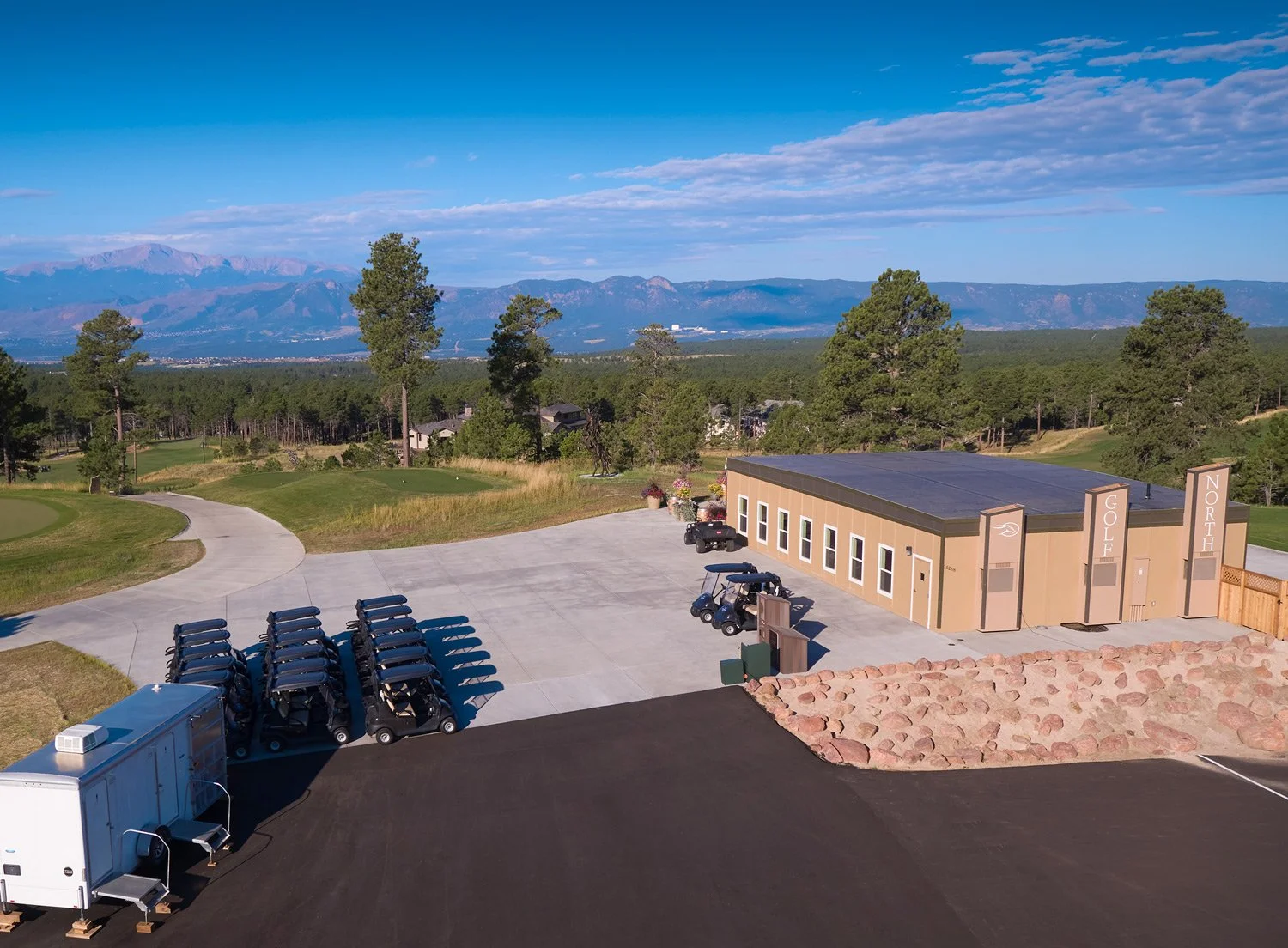aerial of flying horse north clubhouse