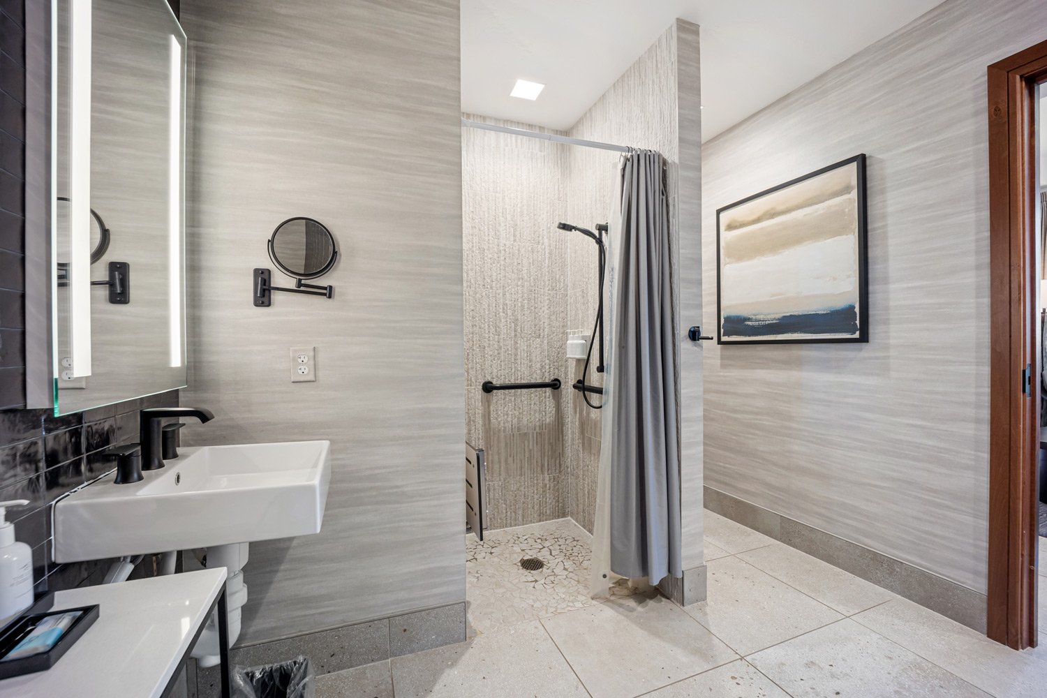 ada compliant bathroom in the deluxe suite