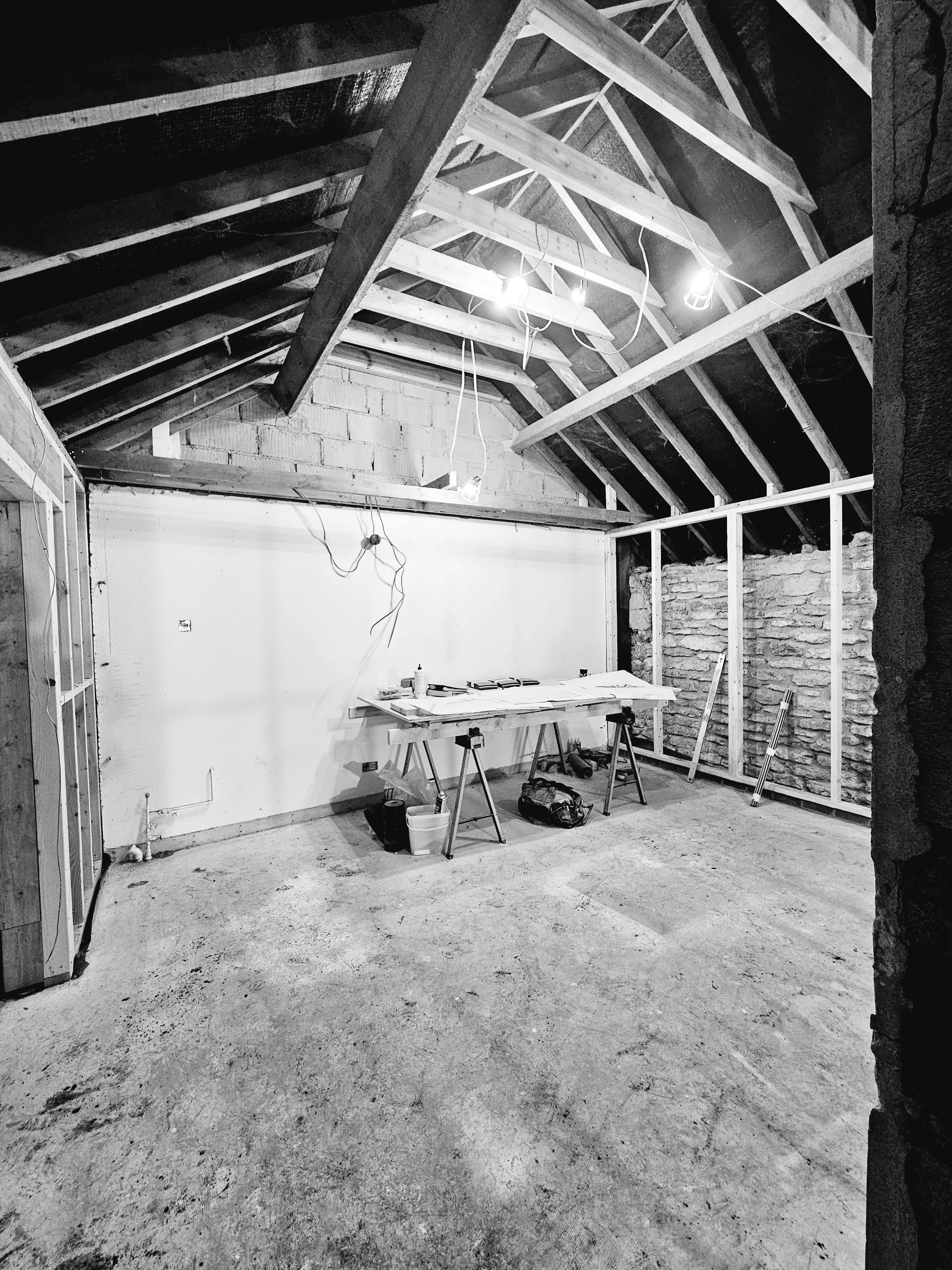 church-barn-new-bradwell-milton-keynes-mk13__work-station__2023-06__01.jpg