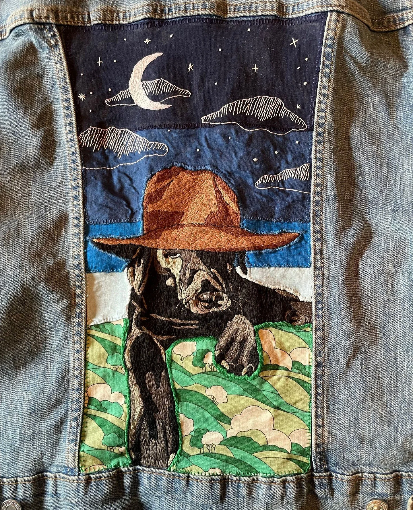 Bone Ball alert!! Last year two of our live auction bidders got into a battle over this bespoke, embroidered and applique jacket by Lindsay of the IDL Gallery. Given how unique it is and popular it was, this year Lindsay generously agreed to donate a