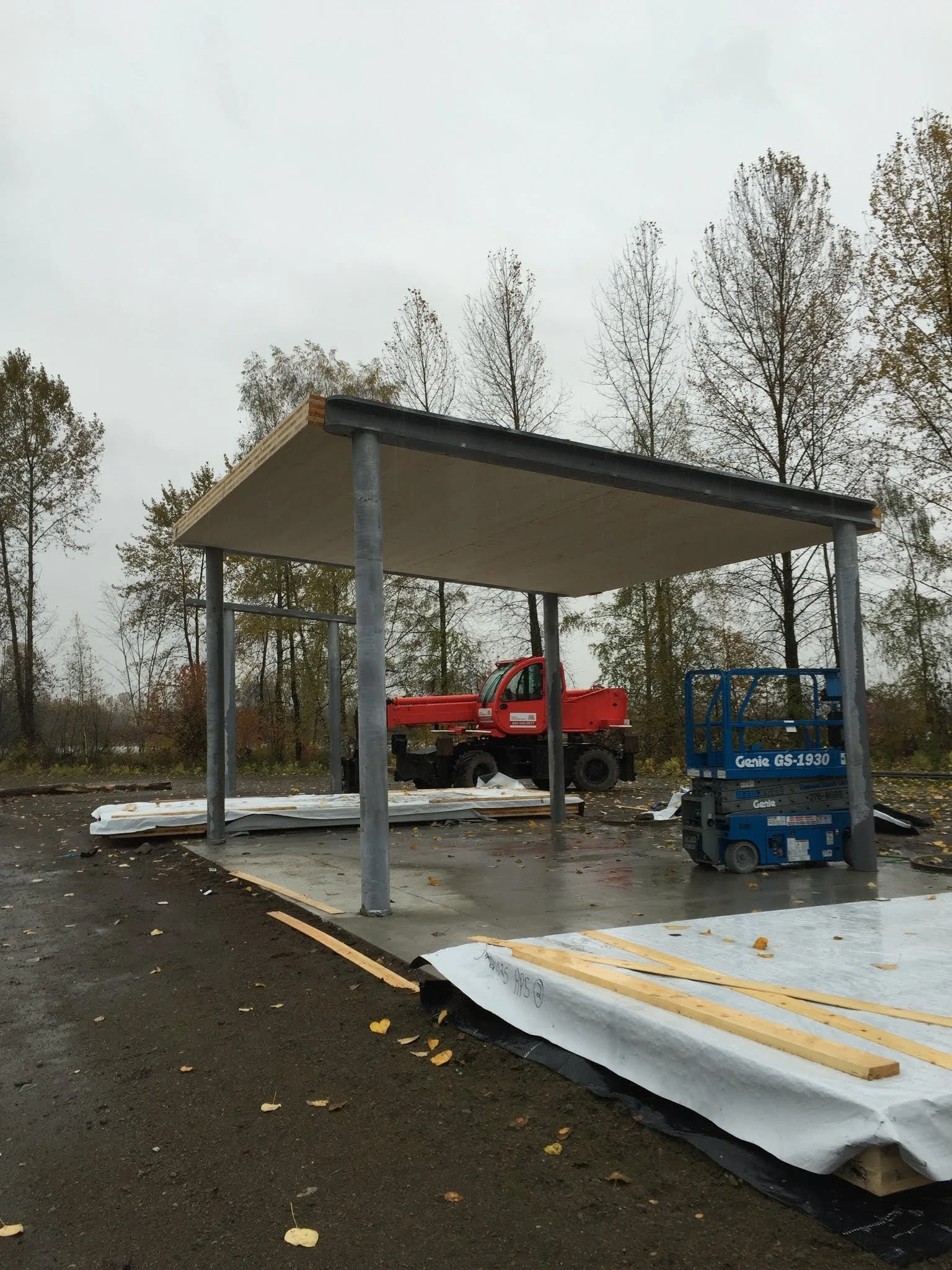 surrey bend const.JPG