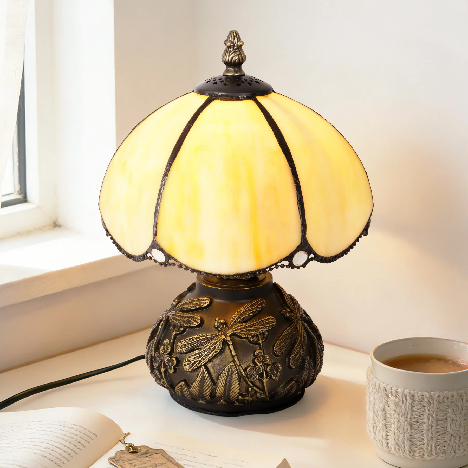 Beige Stained Glass Dragonfly Table Lamp Vintage Bronze Decorative Lamp For Bedroom Living Room
