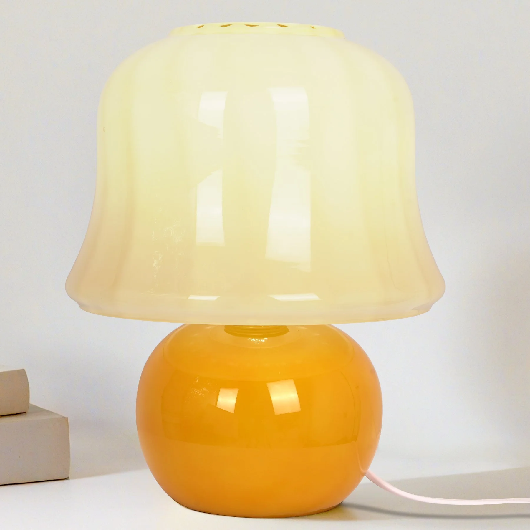 Cream Mushroom Table Lamp Orange Glass Body Yellow White Shade E26 Three Color Light Bulb Line Switch for Bedroom Living Room