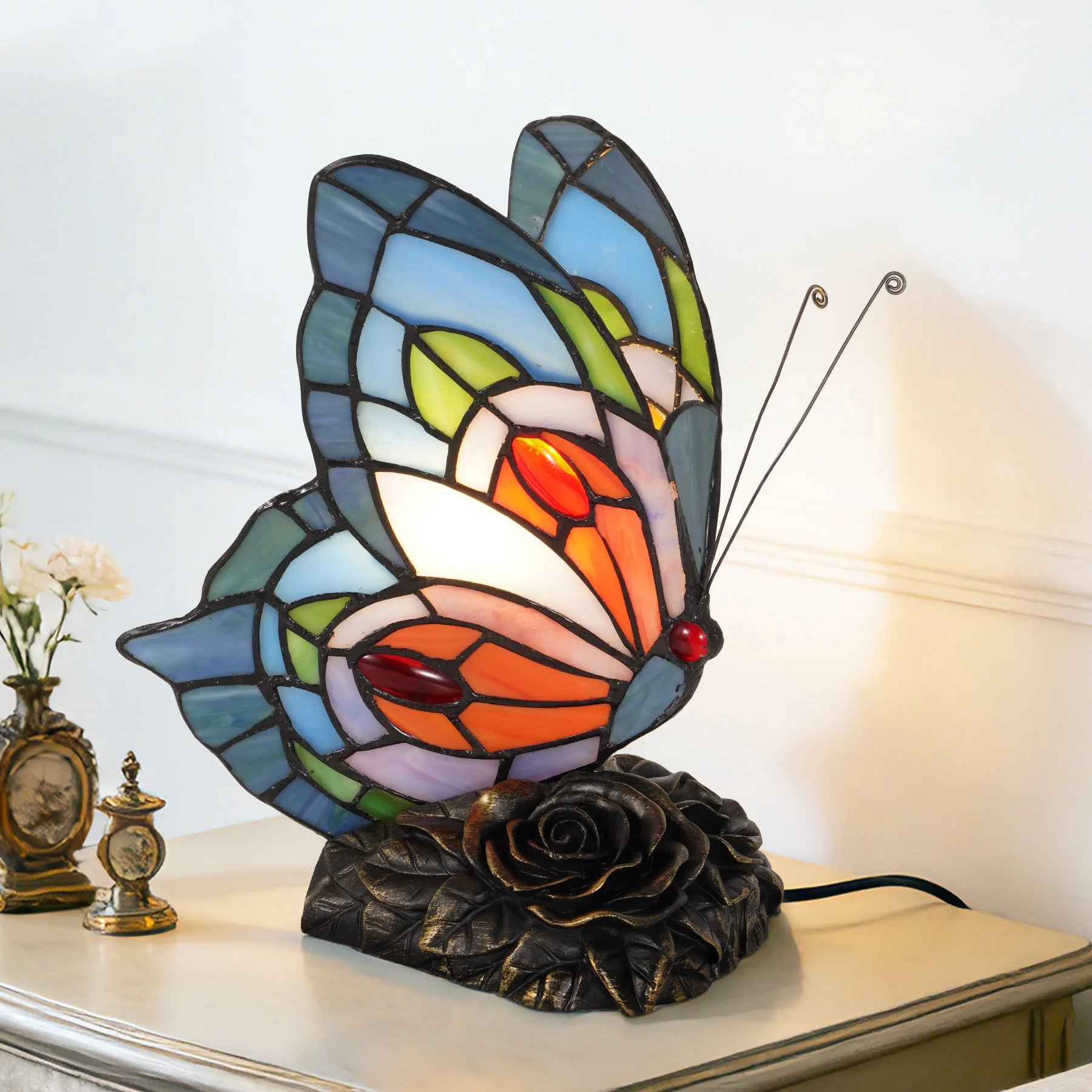 Colorful Butterfly Stained Glass Table Lamp Vintage Bronze Decorative Lamp For Bedroom Living Room