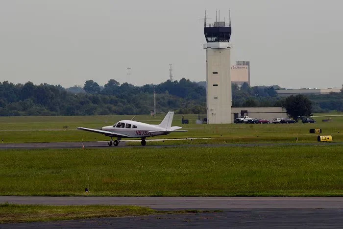 Northeast Philadelphia Airport could soon run on 100% solar power