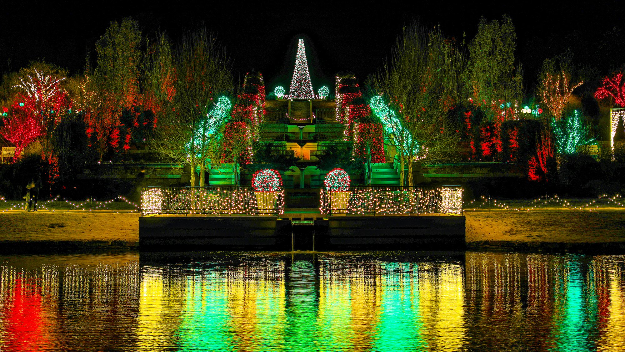 Tulsa Botanic Garden Garden of Lights