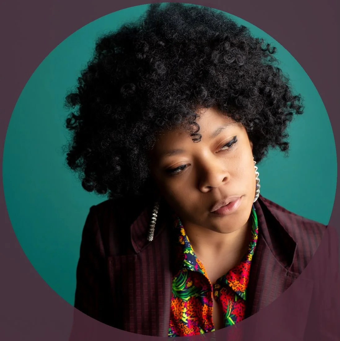 NIKKI HILL 3 juni kl. 19:00.

Som om Tina Turner frontat AC/DC, s&aring; har Nikki Hills stil beskrivits. S&aring;ngerskan fr&aring;n North Carolina har byggt upp en lojal fanskara med en liveshow ut&ouml;ver det vanliga. Nikki &auml;r vida k&auml;nd