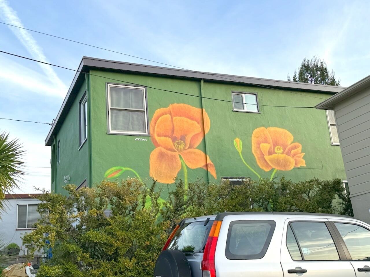 Being able to help neighborhoods experience a little surprise &amp; delight through art is always something 333 is on board with
.
Thanks to our El Cerrito art fixer, Rachel who runs the popular account, The Little Hill, focused on all things El Cerr