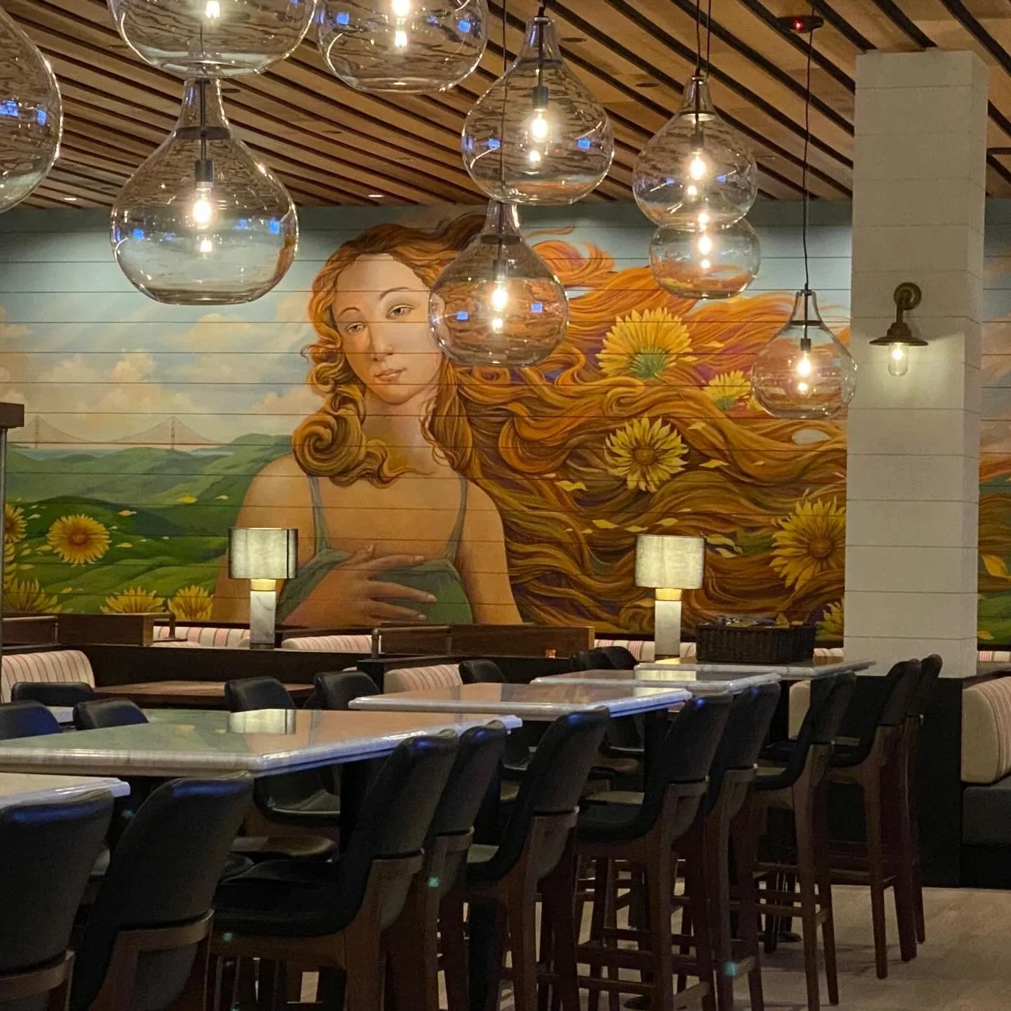 East Bay Venus brought to you by Local Edition and Hyde at North Italia in Walnut Creek
.
@eatnorthitalia 
@hyderocksta