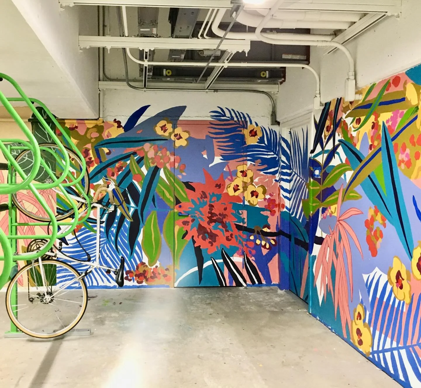 Art imitating urban jungle life
.
Oakland, Ca
.
Local Edition Creatiive