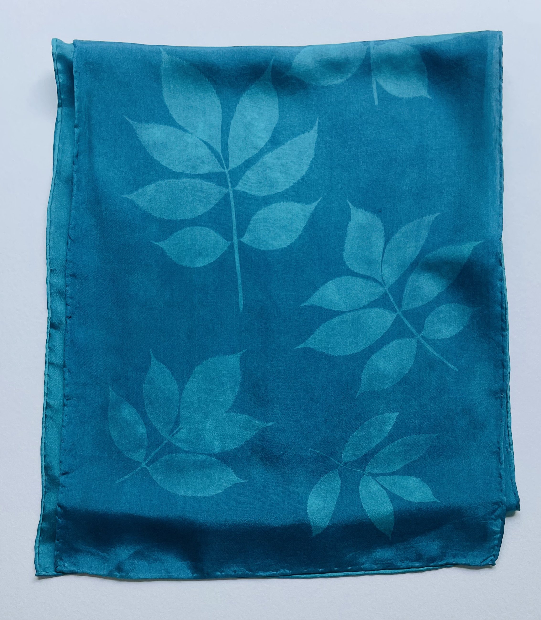 09a dogwood pattern with green scarf.jpg